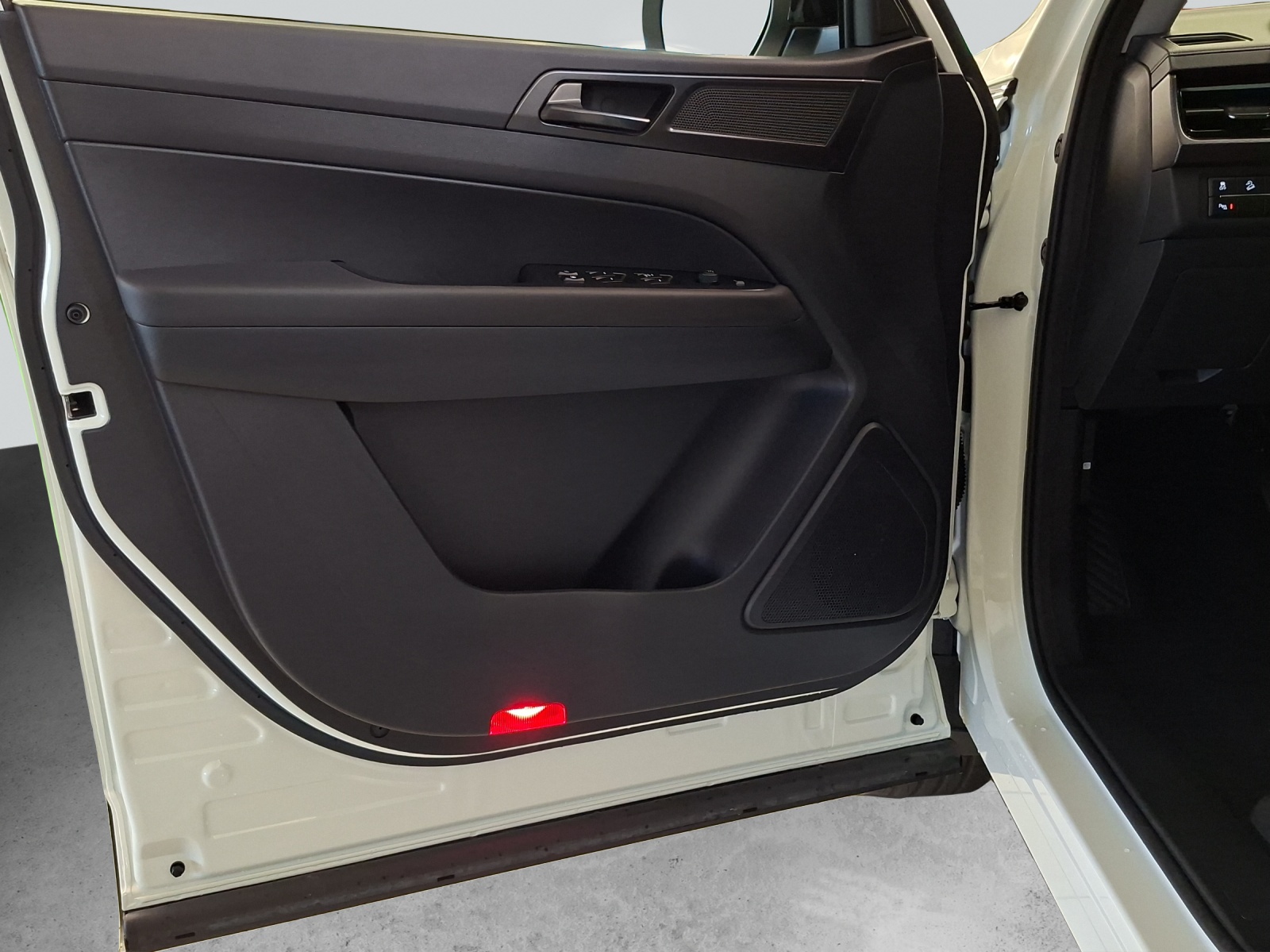 KGM-SsangYong Musso 2.2 e-XDI Platinum-image-12