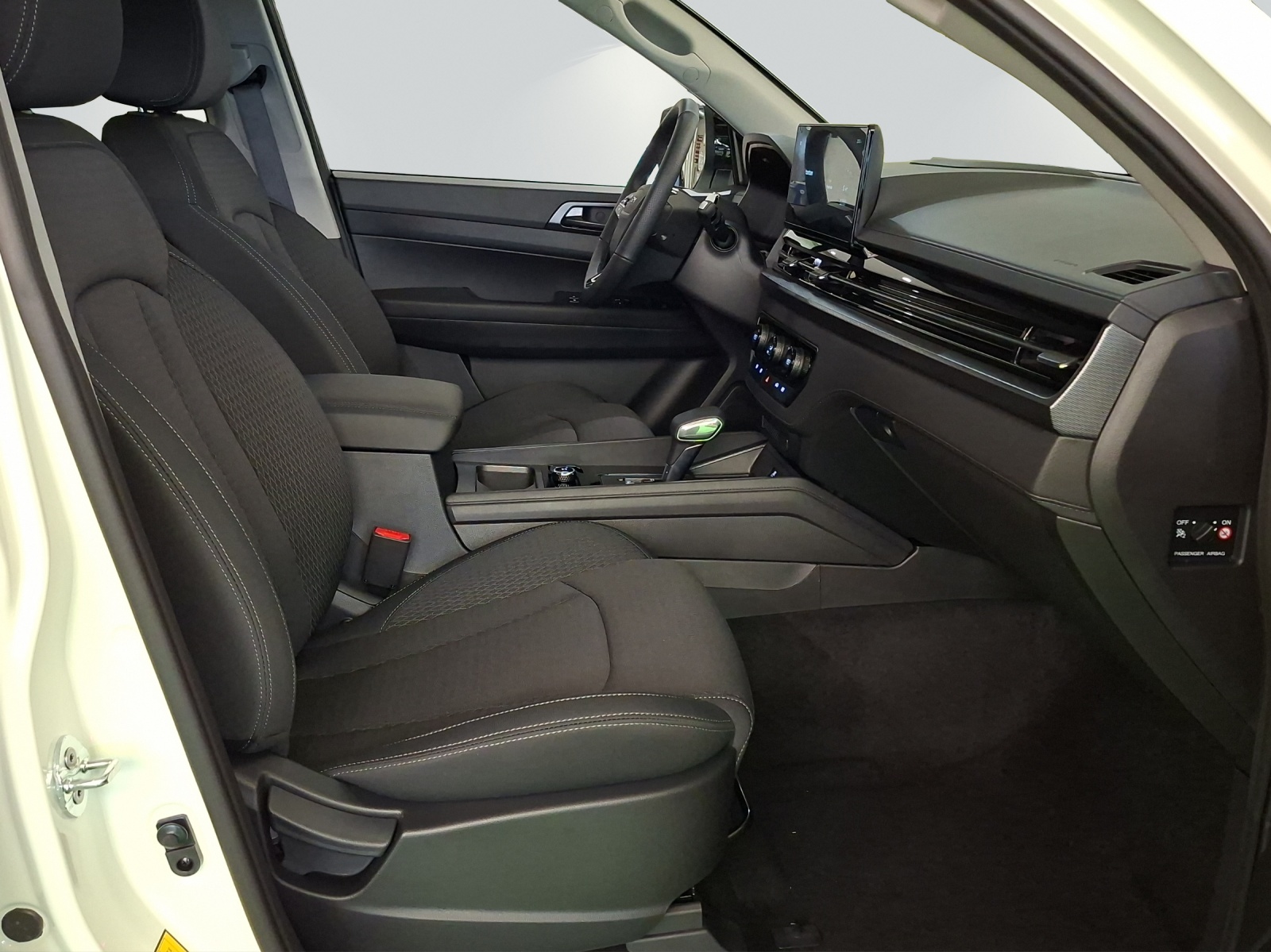 KGM-SsangYong Musso 2.2 e-XDI Platinum-image-11