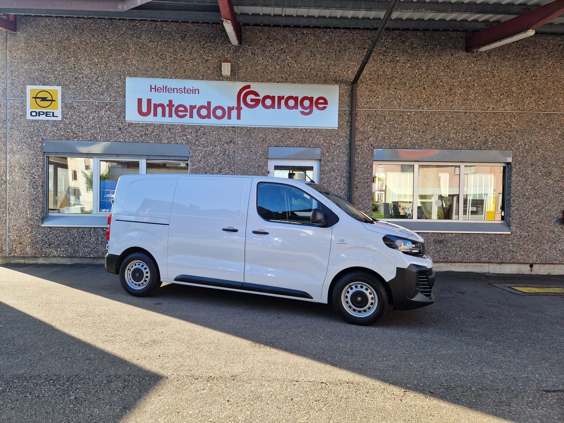 OPEL Vivaro Cargo 1.5 D s/s M-image-1