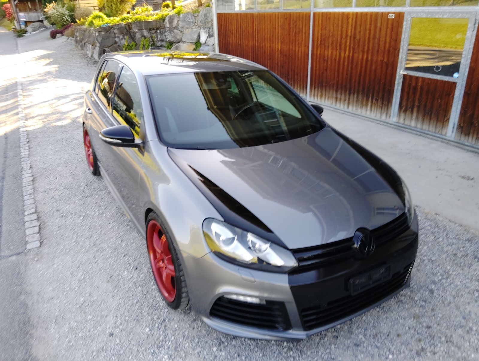 VW 2.0 TSI R DSG 4motion-image-3