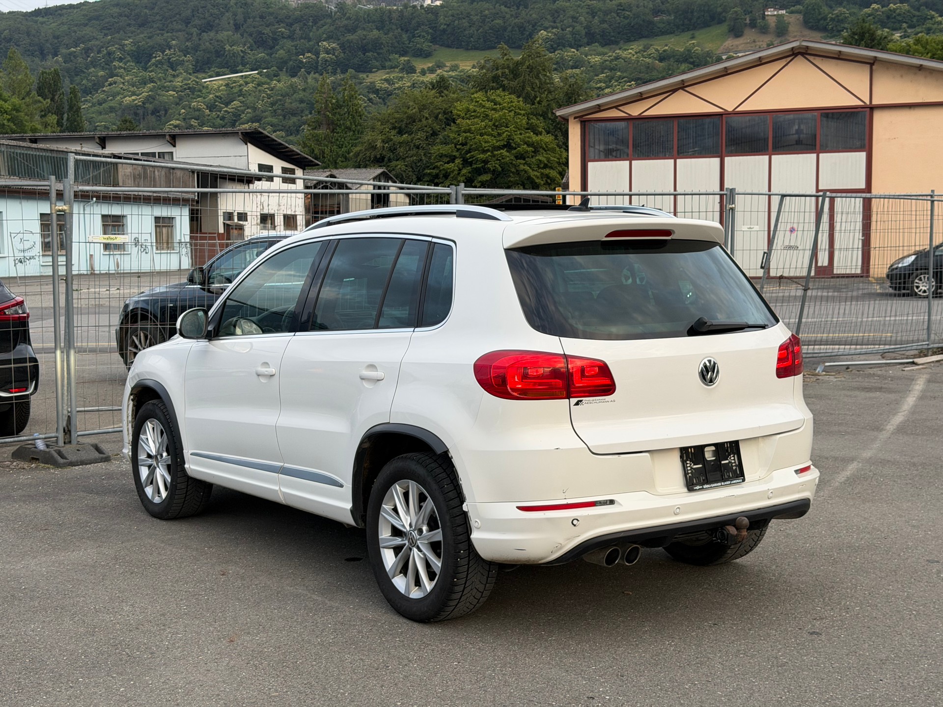 VW Tiguan 2.0 TDI R-Line 4Motion-image-5