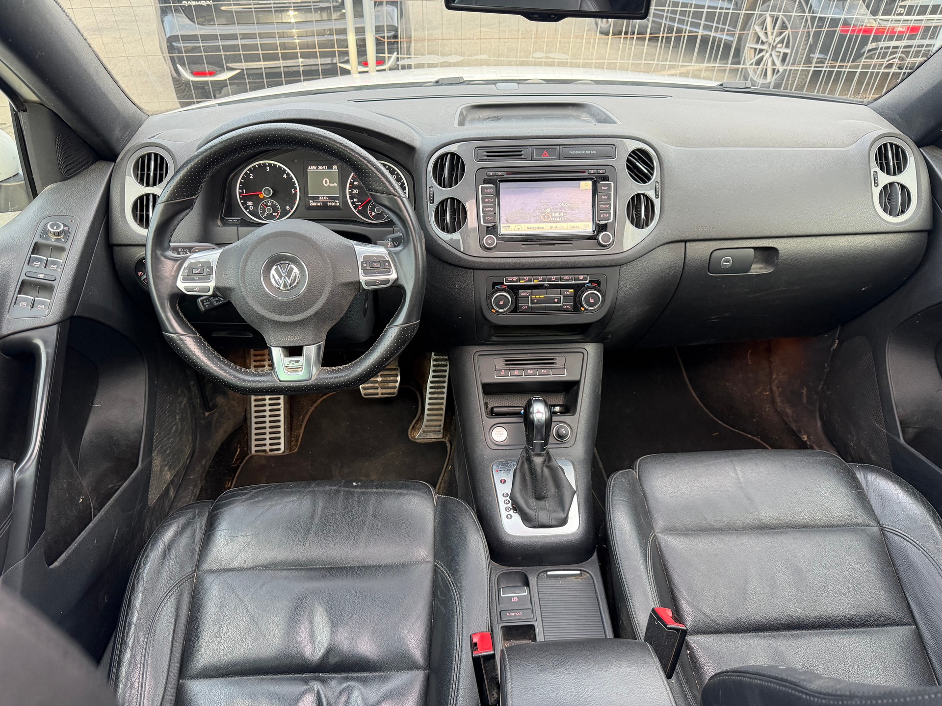 VW Tiguan 2.0 TDI R-Line 4Motion-image-7