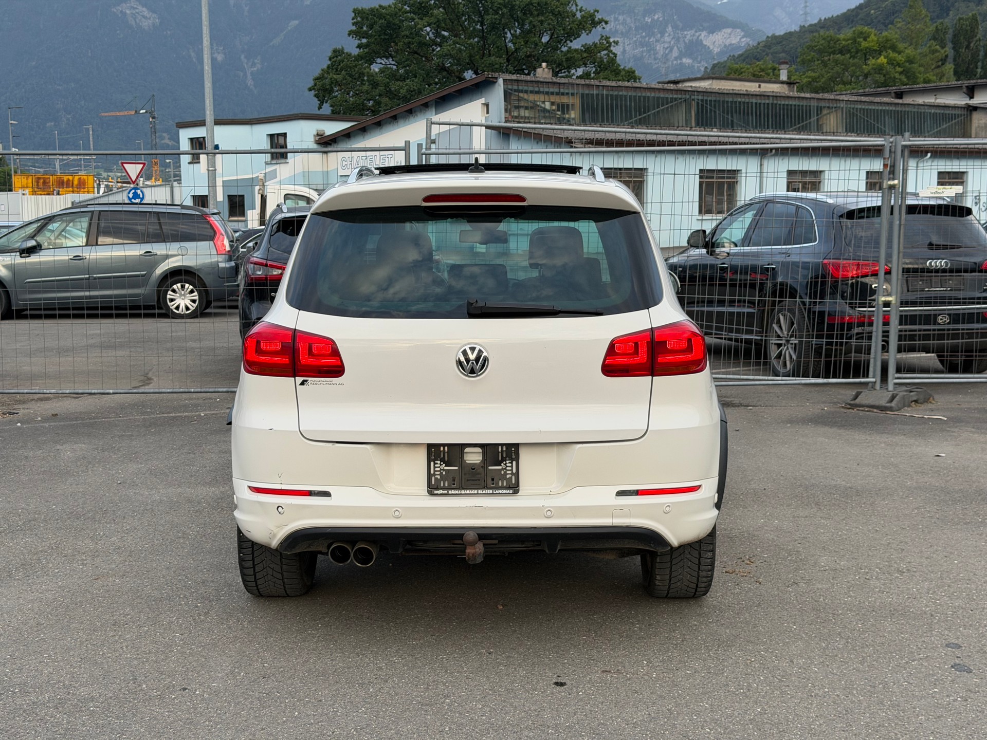 VW Tiguan 2.0 TDI R-Line 4Motion-image-3