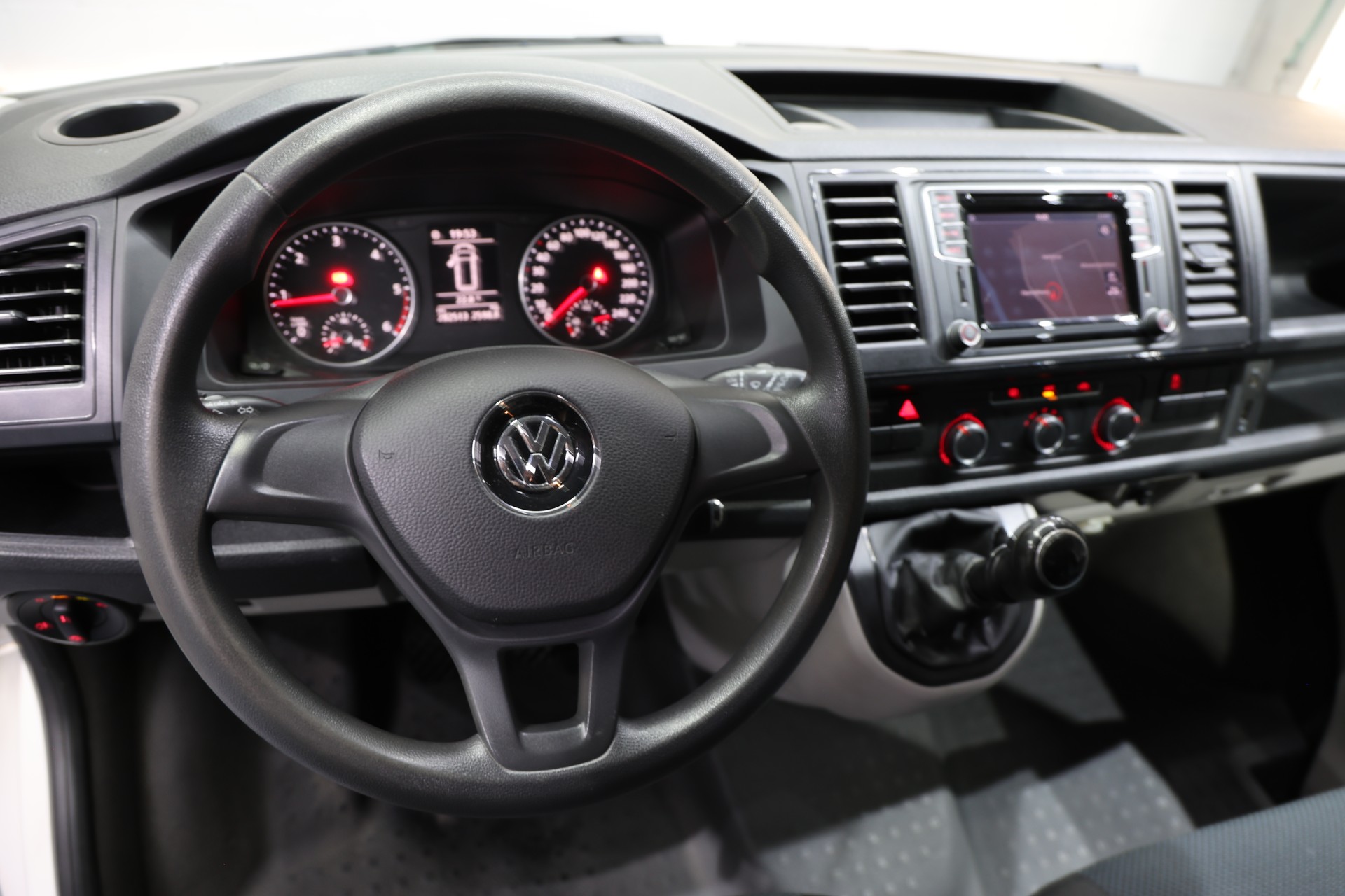 VW T6 2.0 TDI 4Motion-image-18