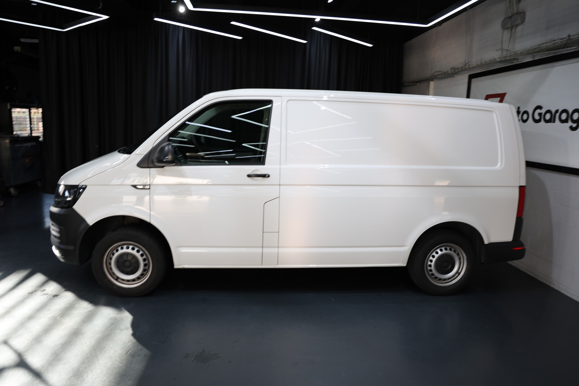 VW T6 2.0 TDI 4Motion-image-2