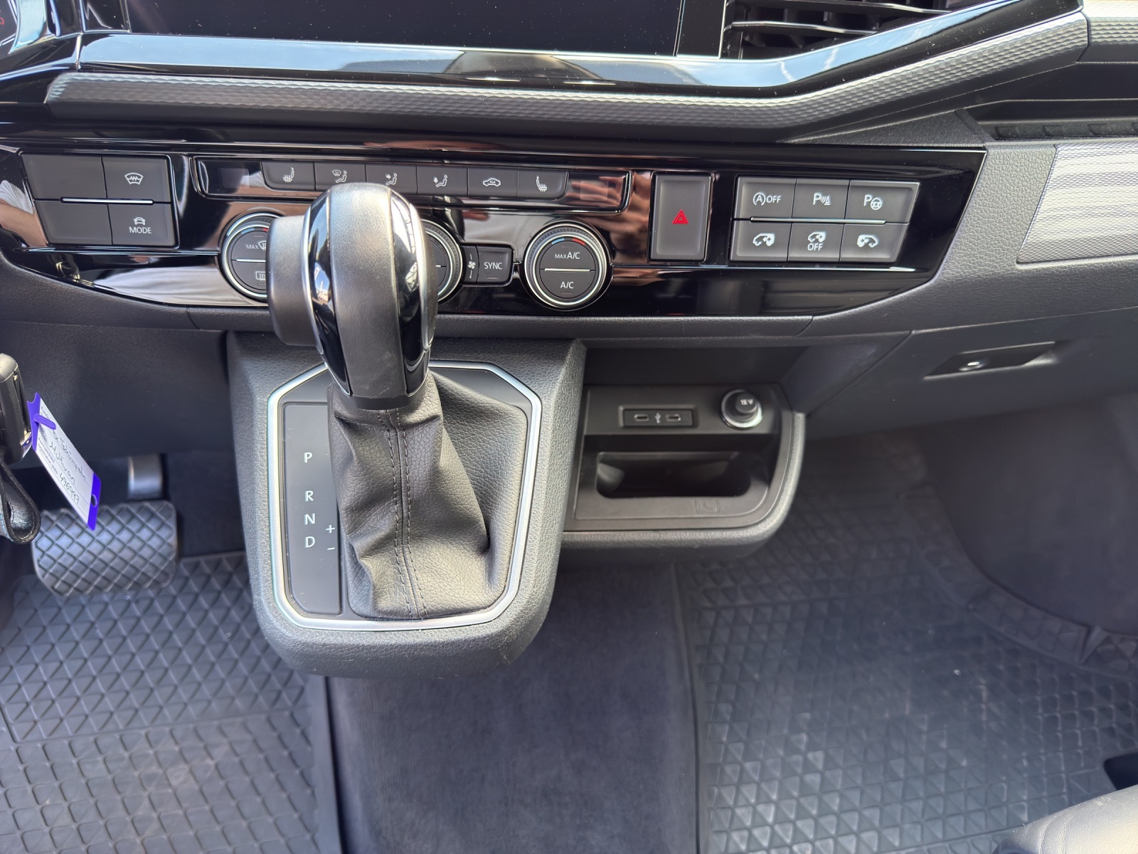 VW T6.1 Multivan 2.0 Bi-TDI Highline Liberty 4Mot. DSG-image-10