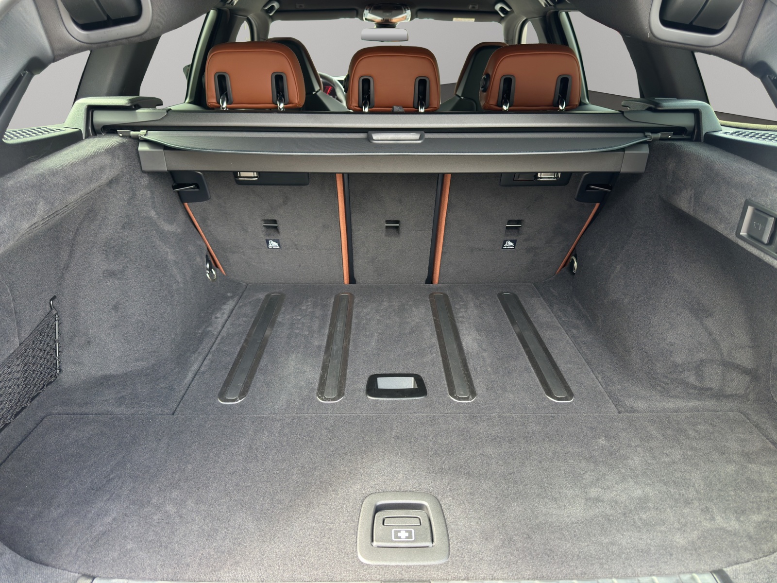 BMW M3 Touring xDrive Competition M-image-14
