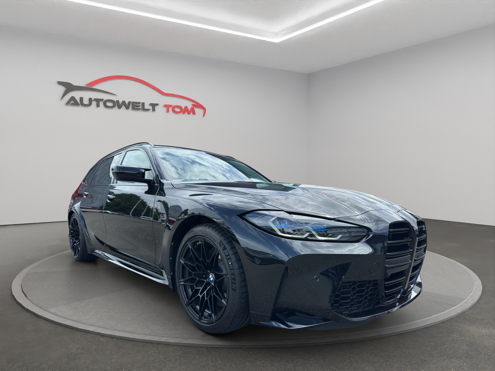 BMW M3 Touring xDrive Competition M-image-6