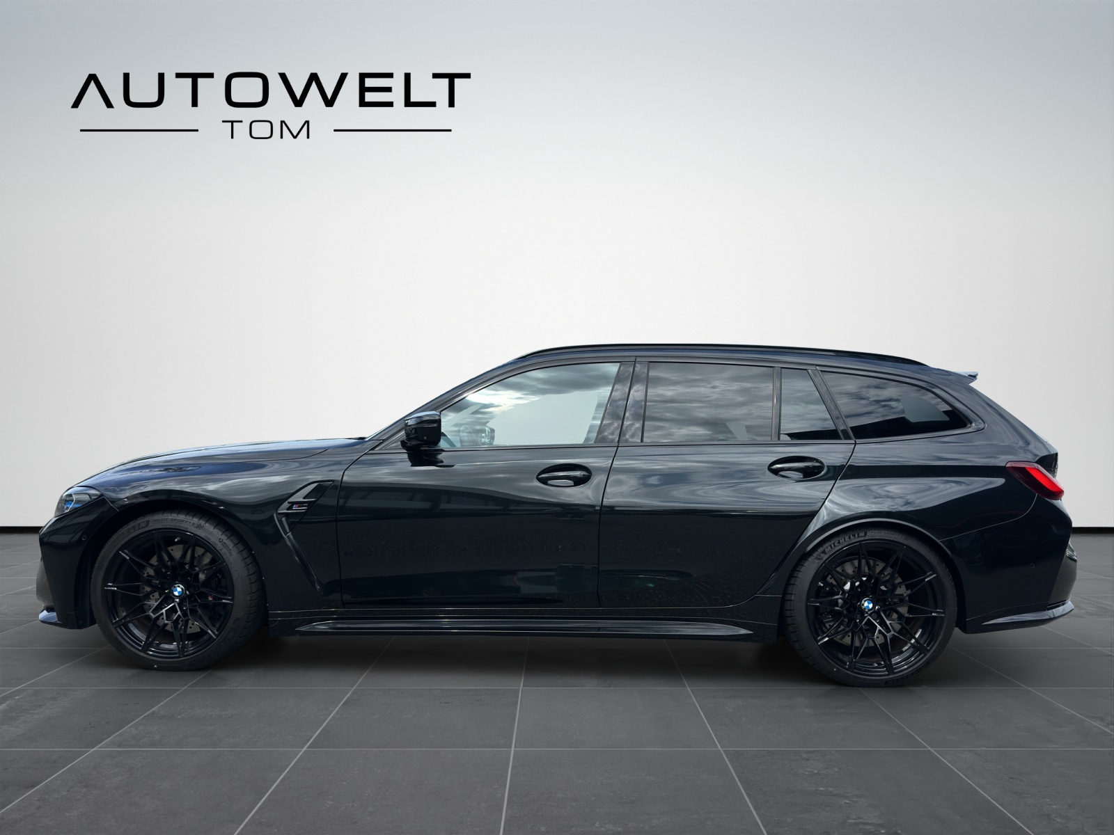 BMW M3 Touring xDrive Competition M-image-1