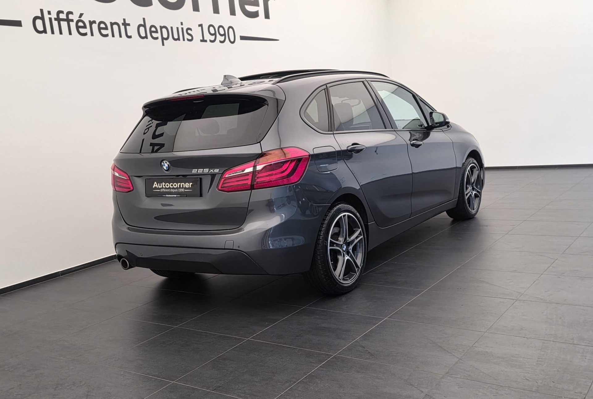 BMW 225xe iPerformance Active Tourer Steptronic M Sport-image-6