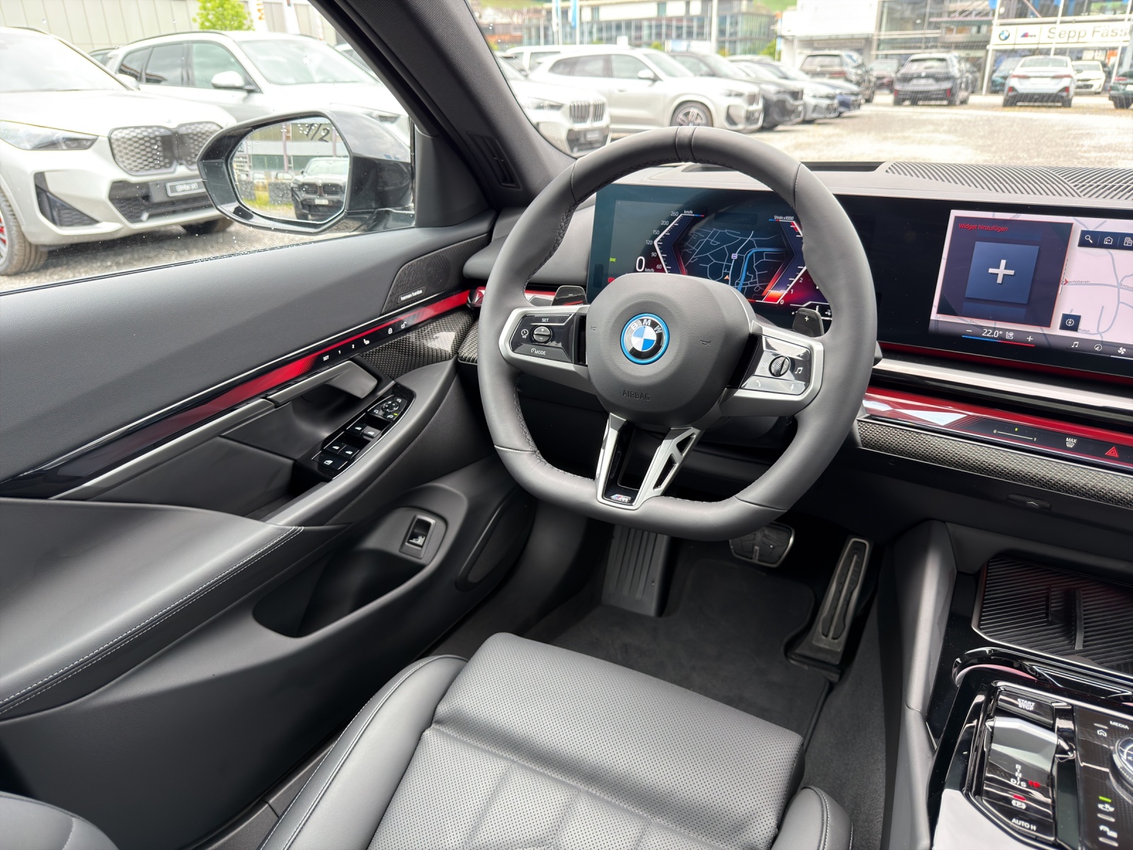 BMW 550e xDrive Touring M Sport Pro Steptronic-image-15