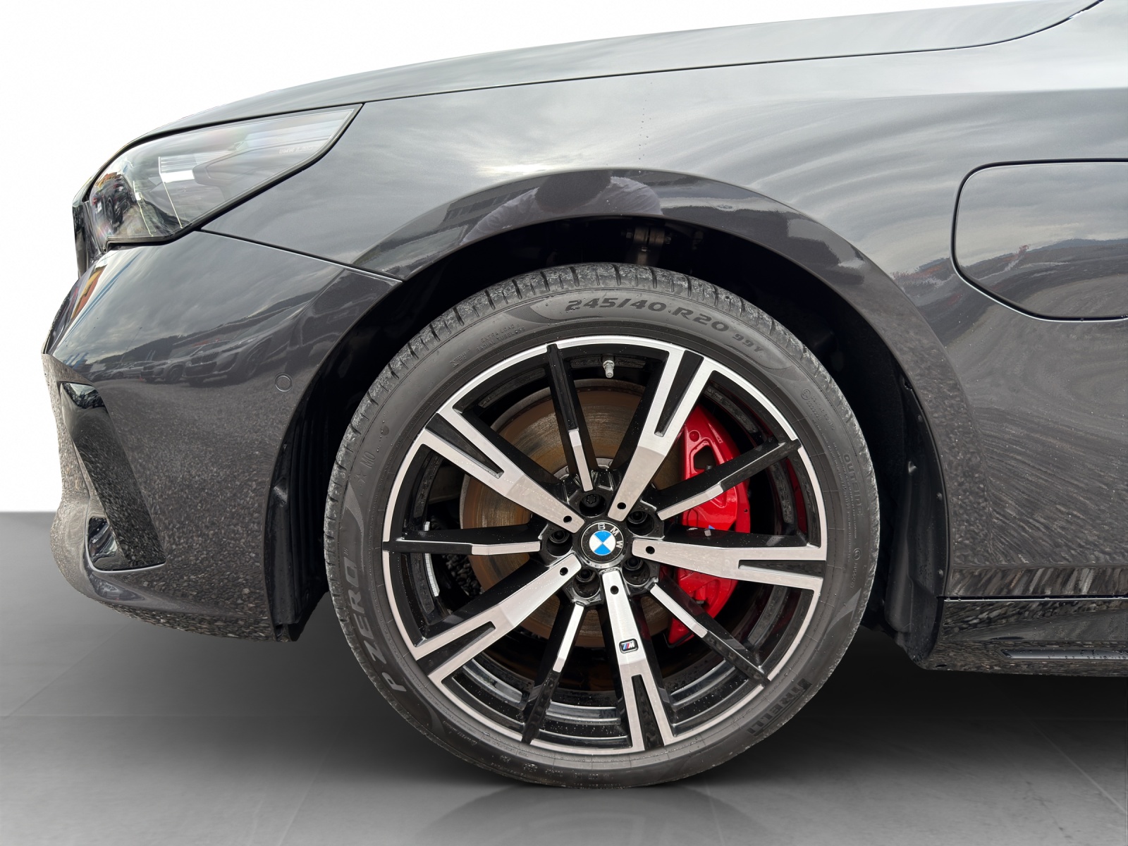 BMW 550e xDrive Touring M Sport Pro Steptronic-image-27