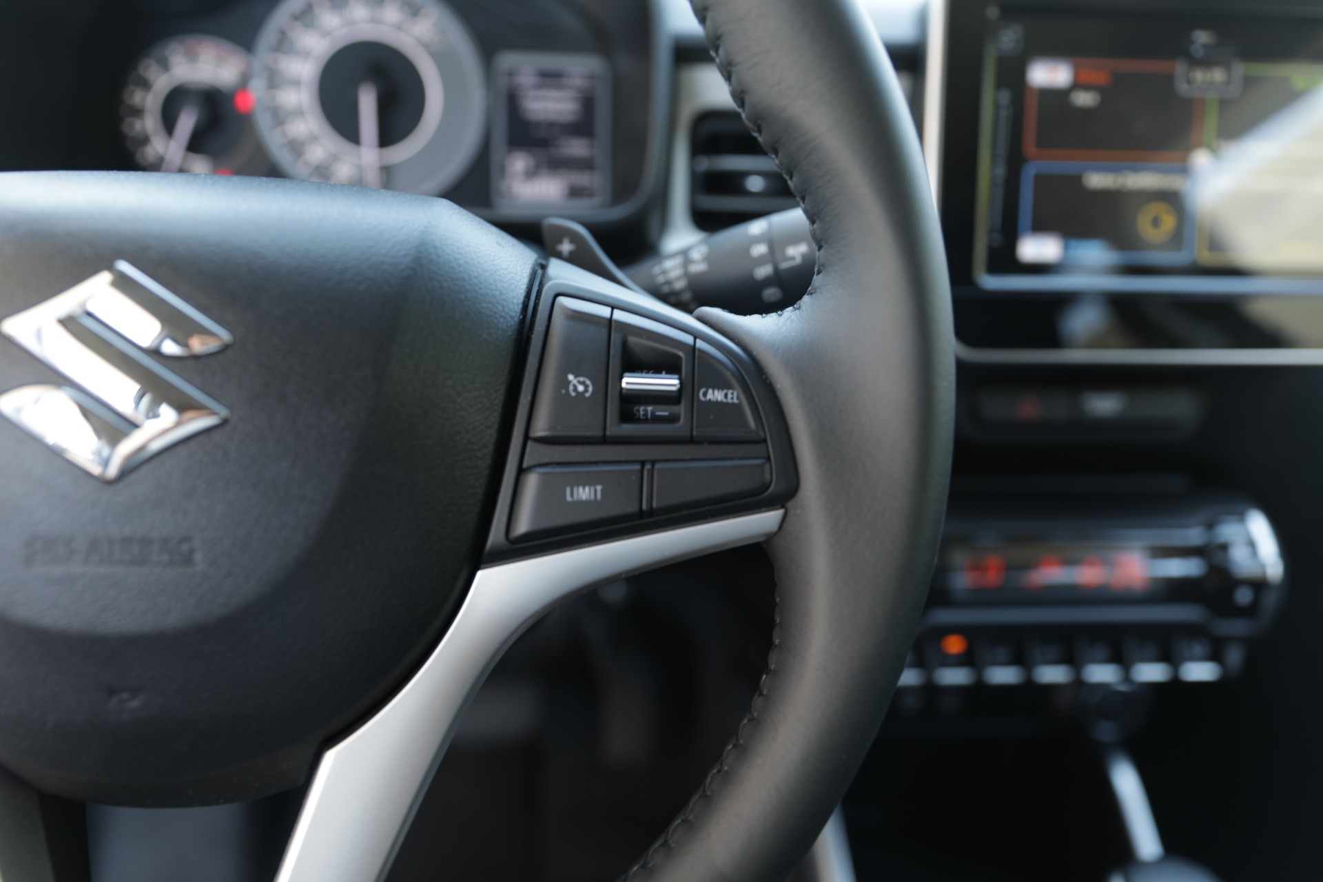 SUZUKI Ignis 1.2i Compact Top Hybrid CVT-image-14