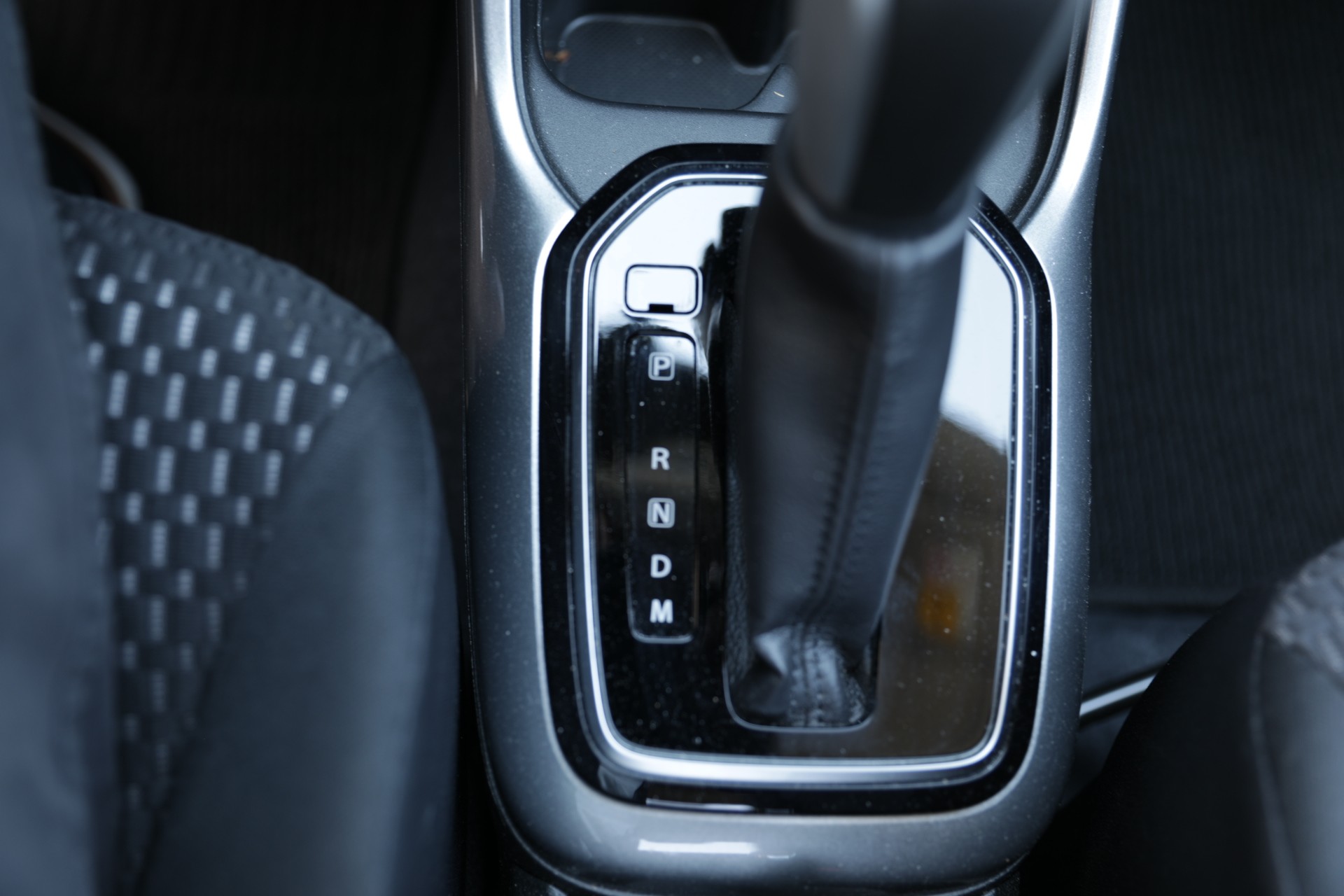 SUZUKI Ignis 1.2i Compact Top Hybrid CVT-image-11