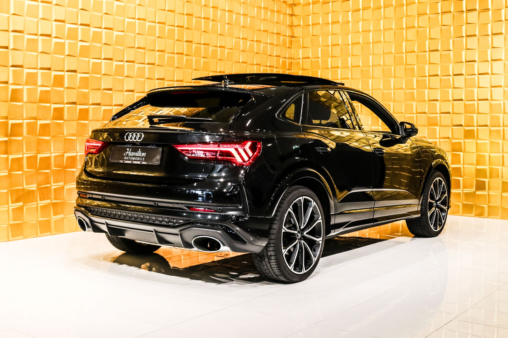 AUDI RS Q3 Sportback quattro S tronic-image-5