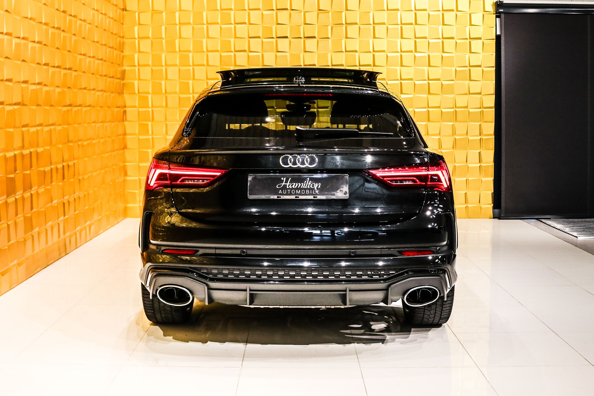 AUDI RS Q3 Sportback quattro S tronic-image-6
