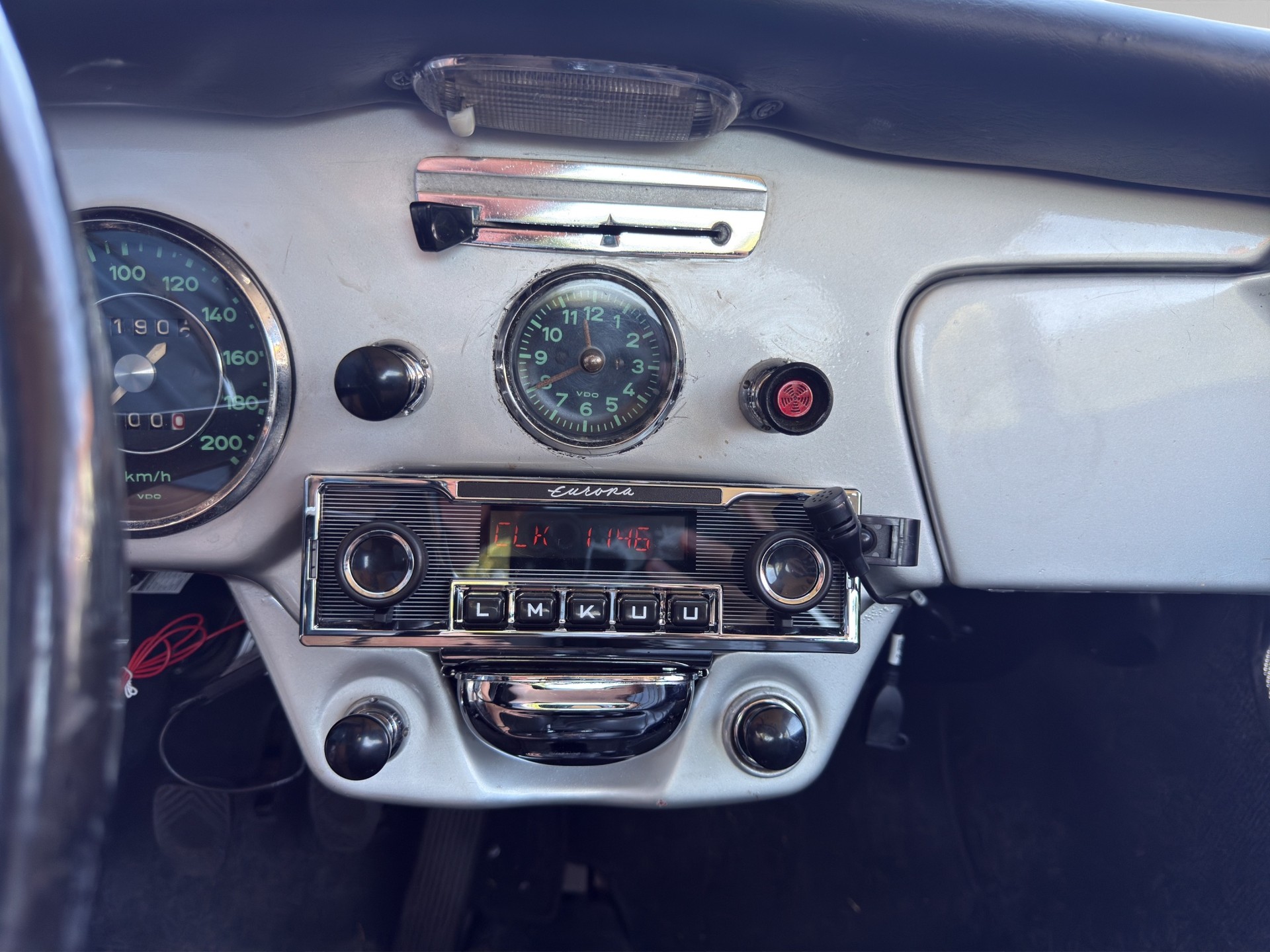 PORSCHE 356 C-image-12