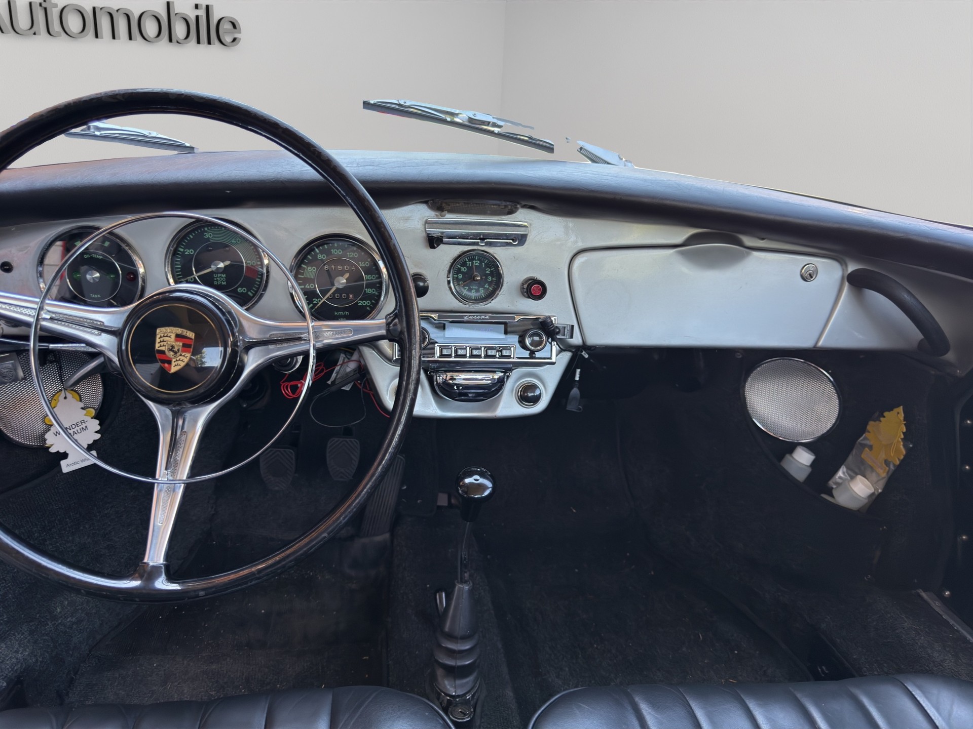 PORSCHE 356 C-image-11
