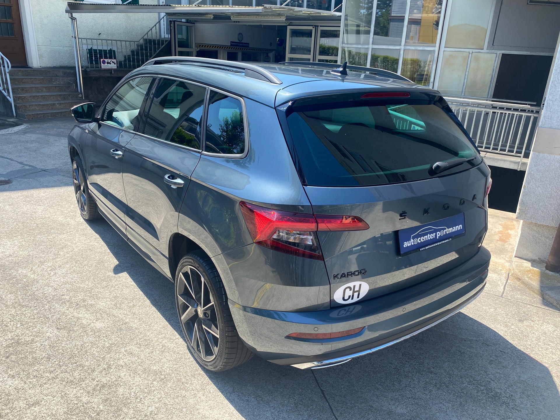 SKODA Karoq 1.5 TSI ACT SportLine DSG-image-10