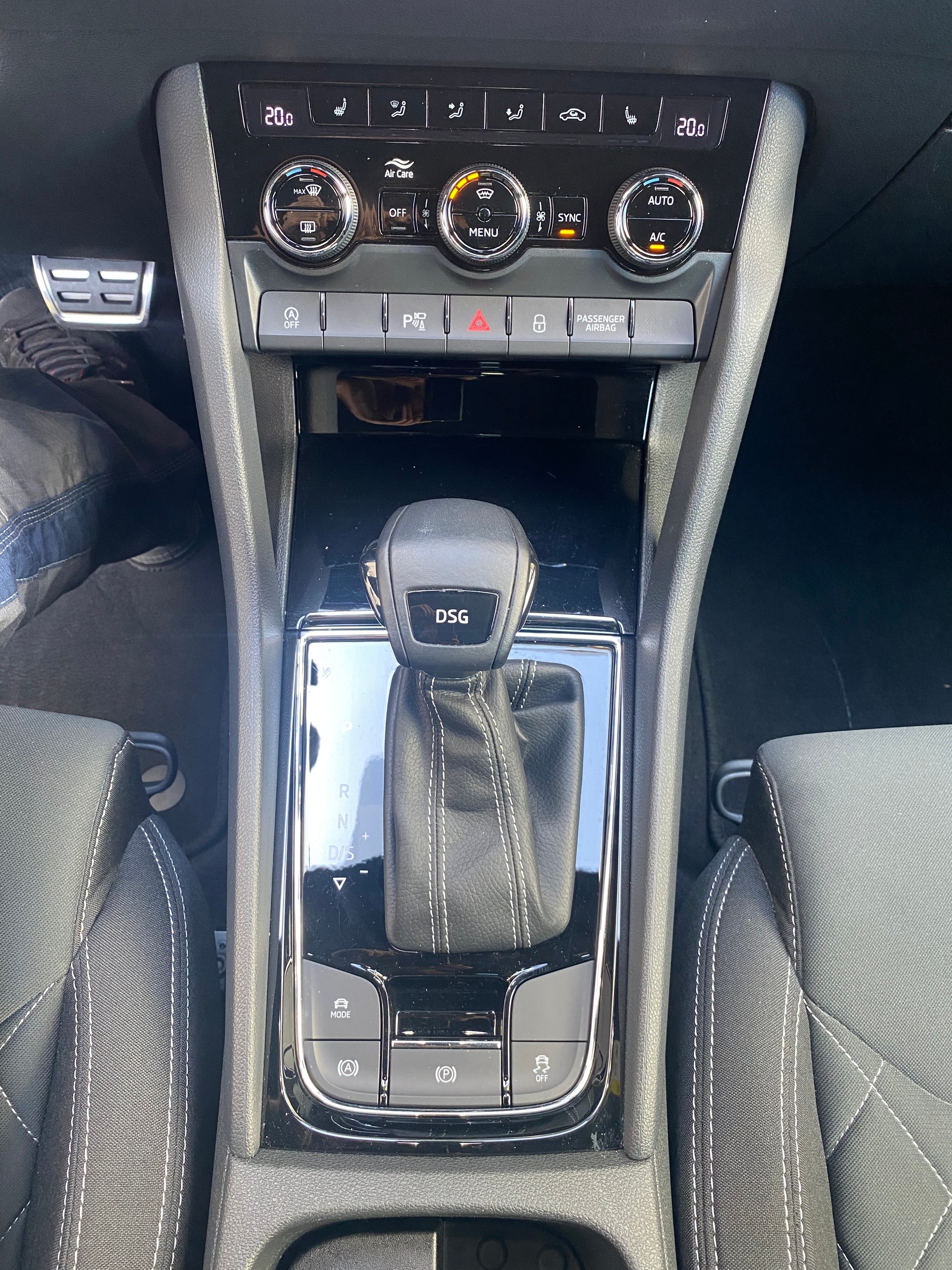 SKODA Karoq 1.5 TSI ACT SportLine DSG-image-20
