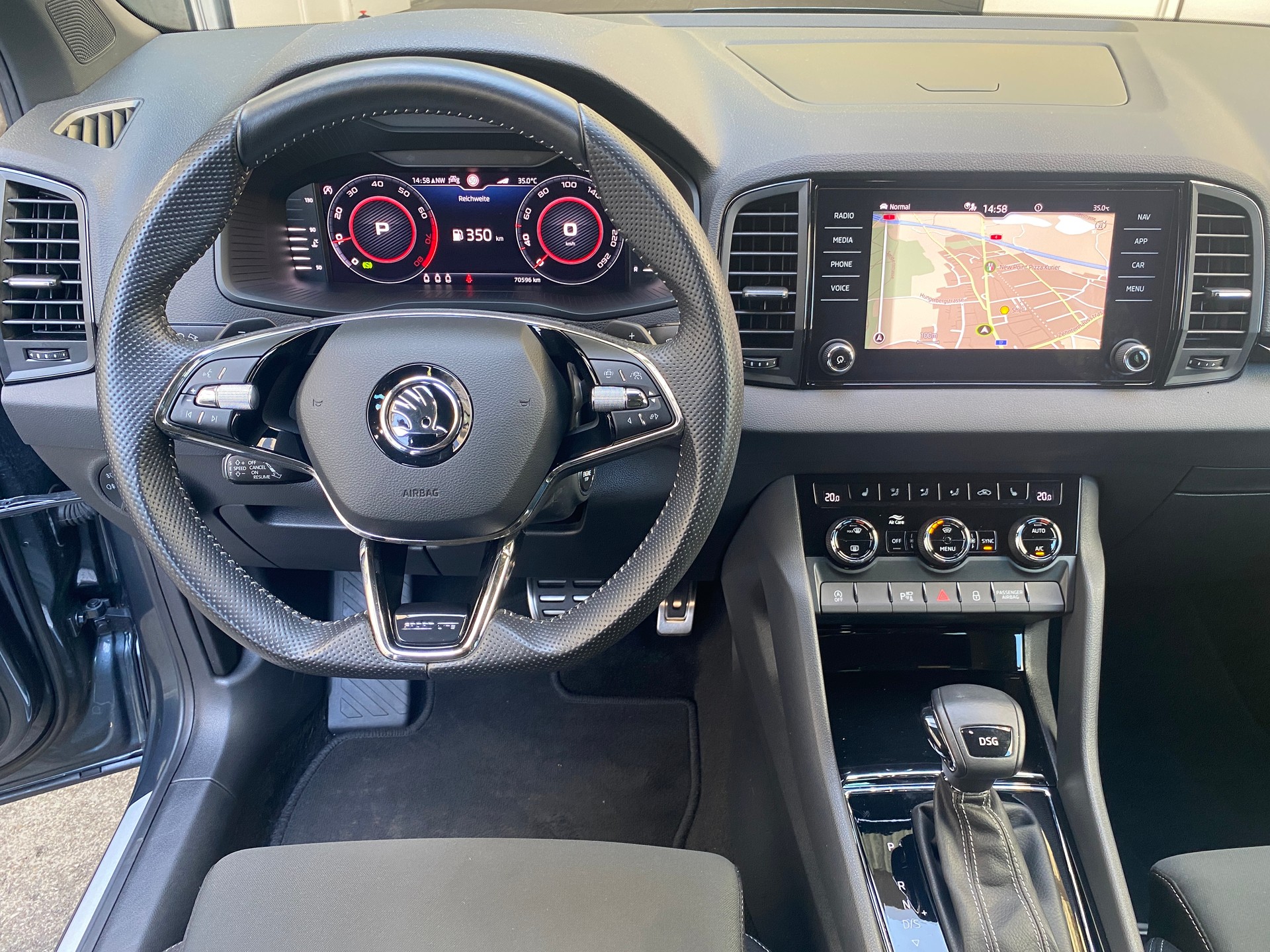 SKODA Karoq 1.5 TSI ACT SportLine DSG-image-14