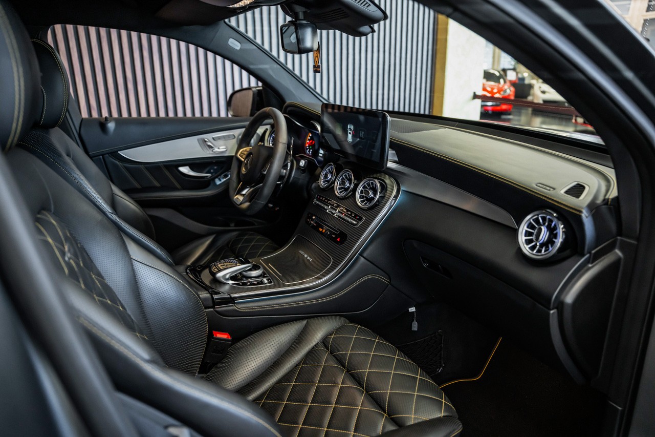 MERCEDES-BENZ GLC Coupé 63 S AMG Edition 1 4Matic+ 9G-Tronic-image-16
