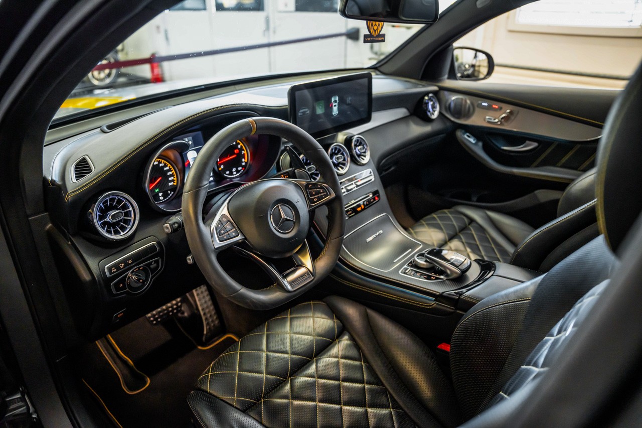 MERCEDES-BENZ GLC Coupé 63 S AMG Edition 1 4Matic+ 9G-Tronic-image-14