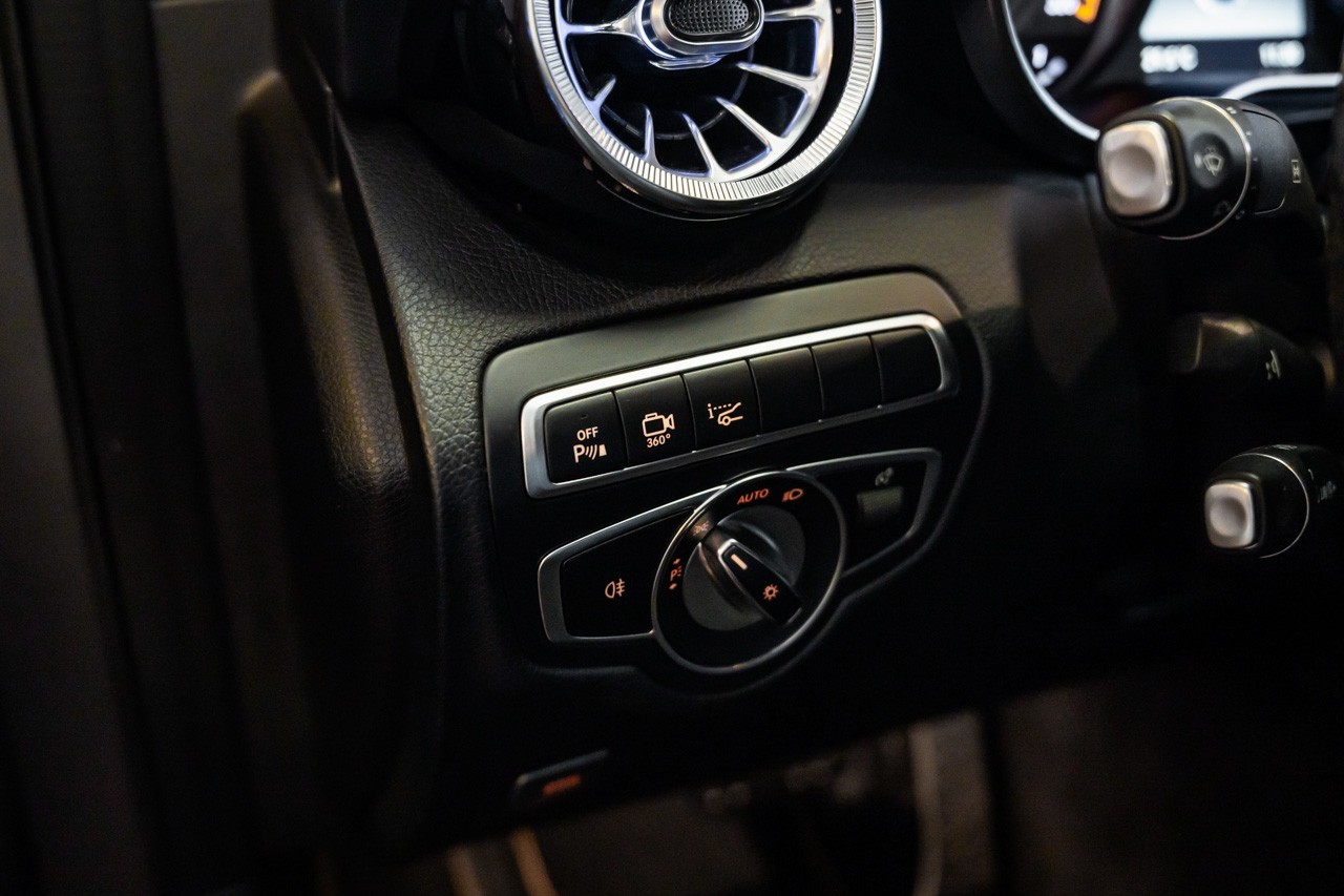 MERCEDES-BENZ GLC Coupé 63 S AMG Edition 1 4Matic+ 9G-Tronic-image-29