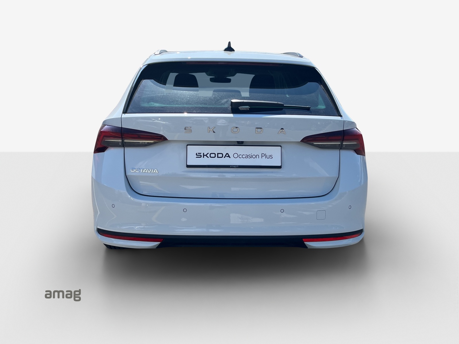 SKODA Octavia Combi 1.5 TSI mHEV DSG Dynamic-image-3