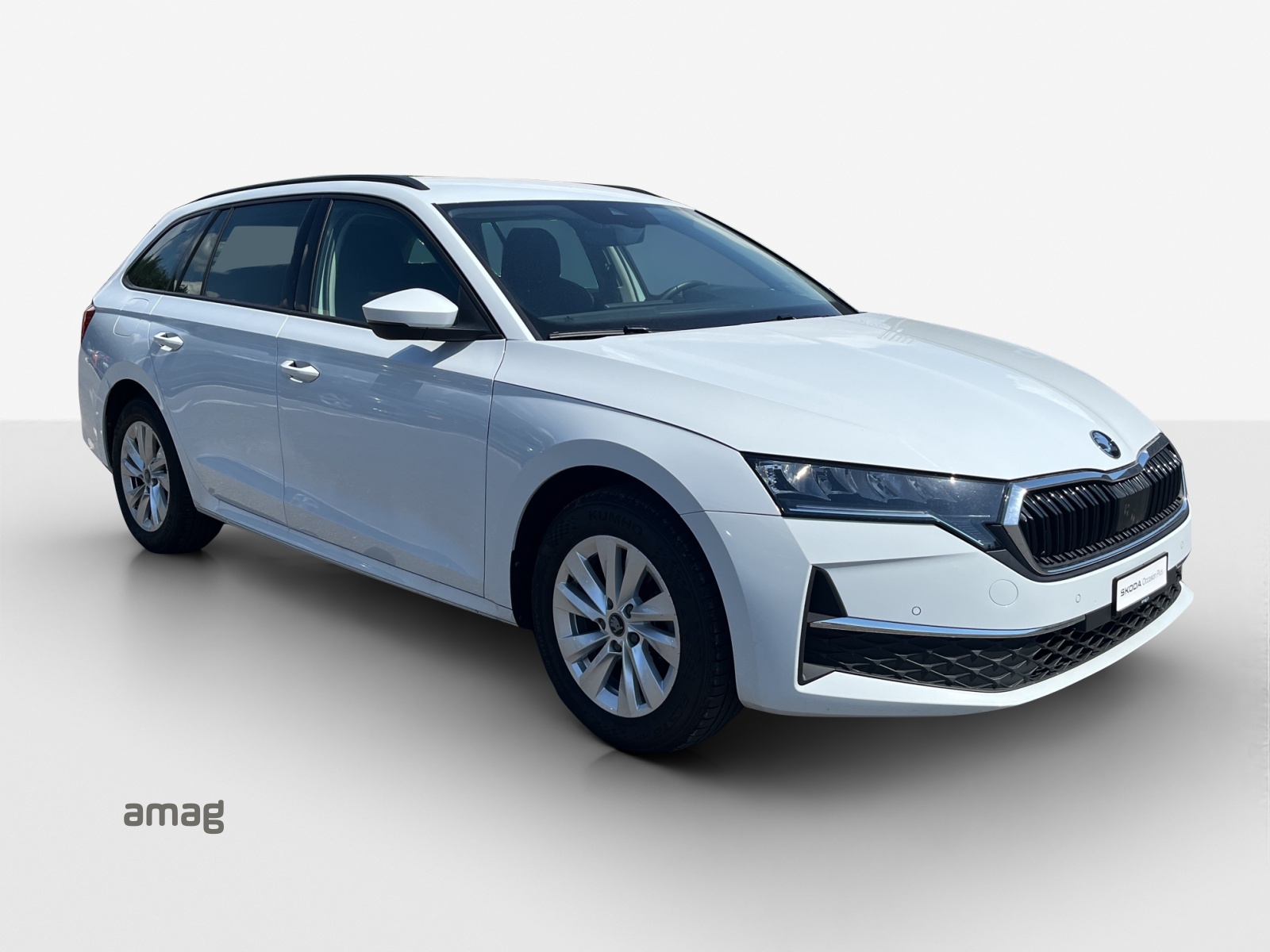 SKODA Octavia Combi 1.5 TSI mHEV DSG Dynamic-image-5