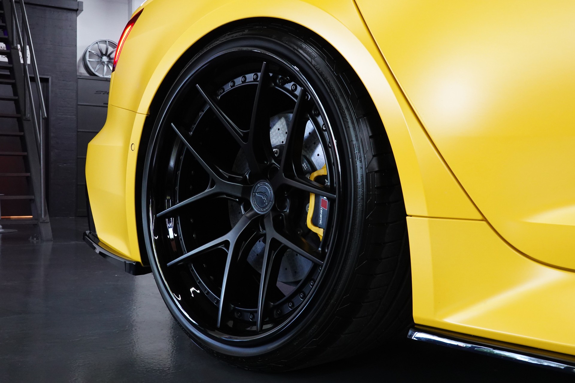 AUDI RS6 AVANT 4.0 TFSI V8 QUATTRO VEGAS MATT. EXCLUSIVE AKRAPOVIC ON TOP-image-30