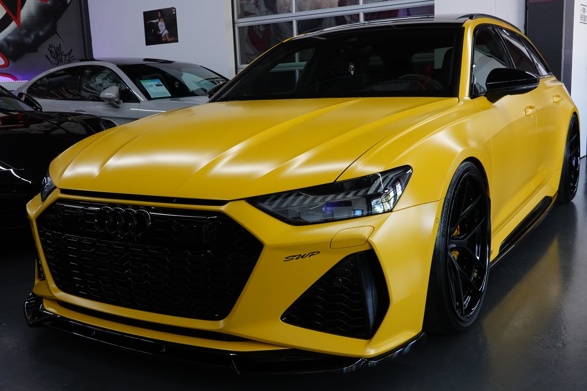 AUDI RS6 AVANT 4.0 TFSI V8 QUATTRO VEGAS MATT. EXCLUSIVE AKRAPOVIC ON TOP-image-2