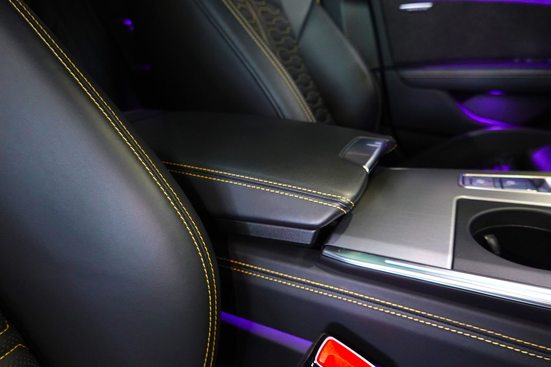 AUDI RS6 AVANT 4.0 TFSI V8 QUATTRO VEGAS MATT. EXCLUSIVE AKRAPOVIC ON TOP-image-55