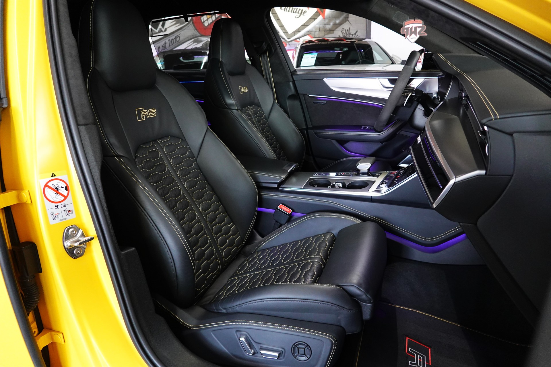 AUDI RS6 AVANT 4.0 TFSI V8 QUATTRO VEGAS MATT. EXCLUSIVE AKRAPOVIC ON TOP-image-51