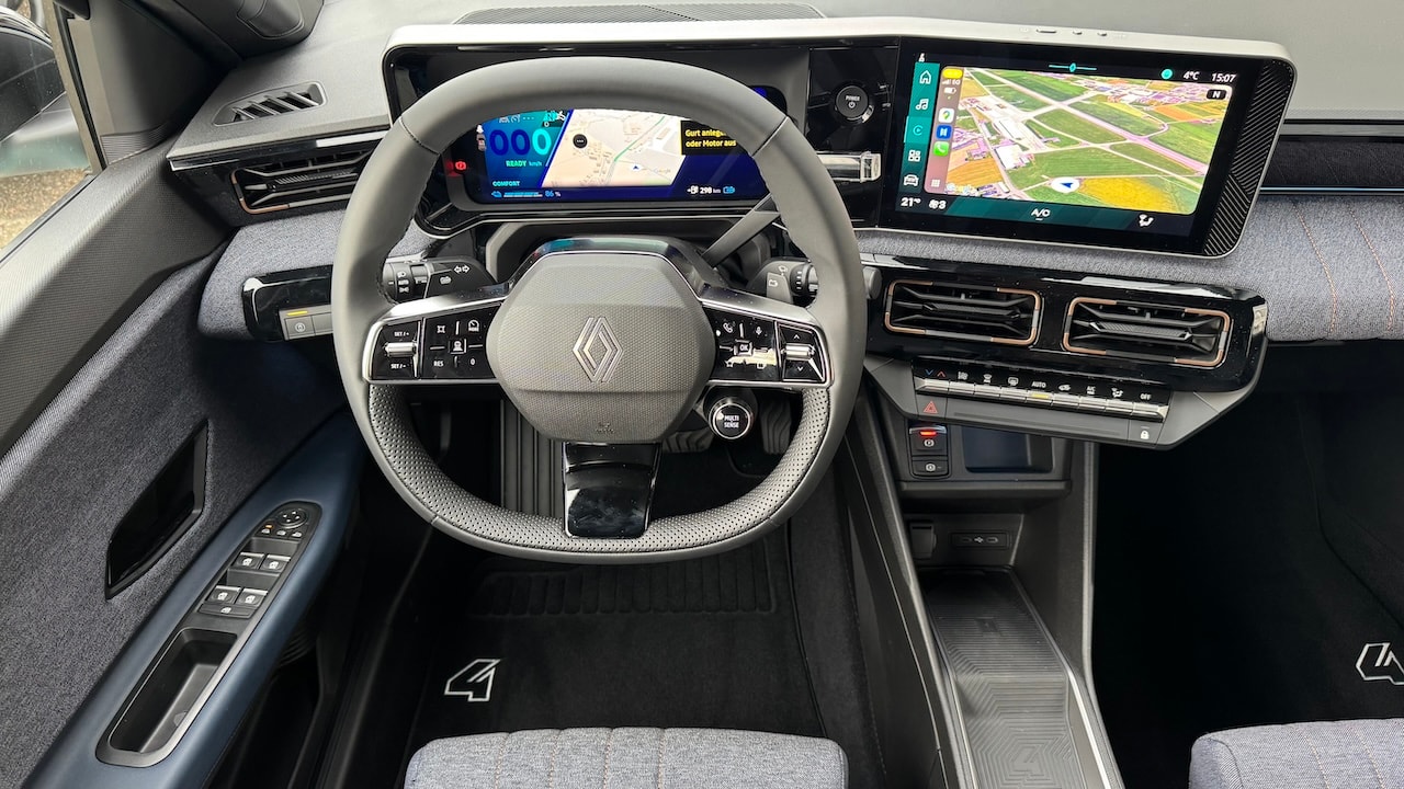 RENAULT R4 E-Tech Comfort Range 52 kWh Techno-image-18