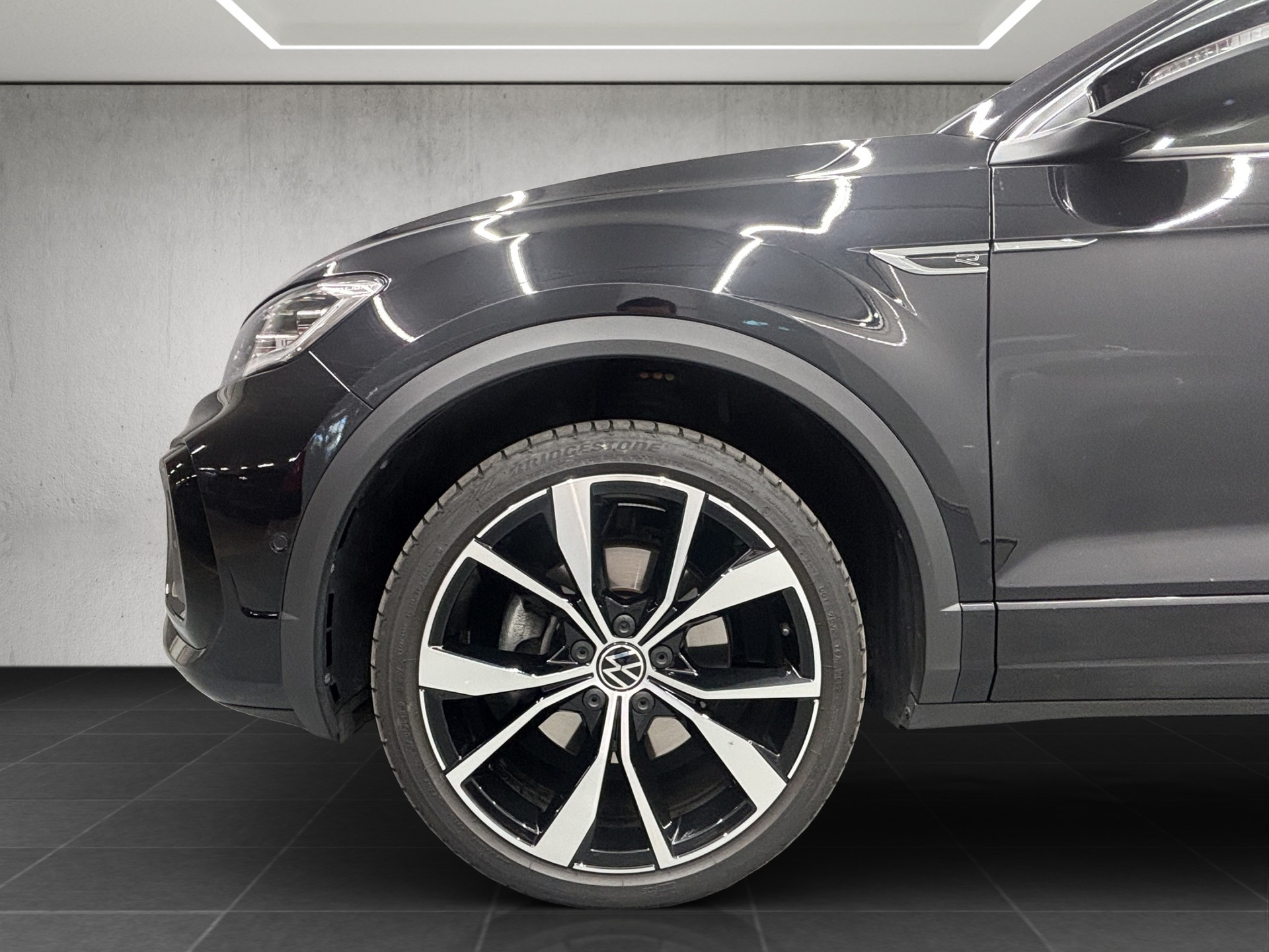 VW T-Roc 2.0 TSI R-Line DSG 4Motion-image-9