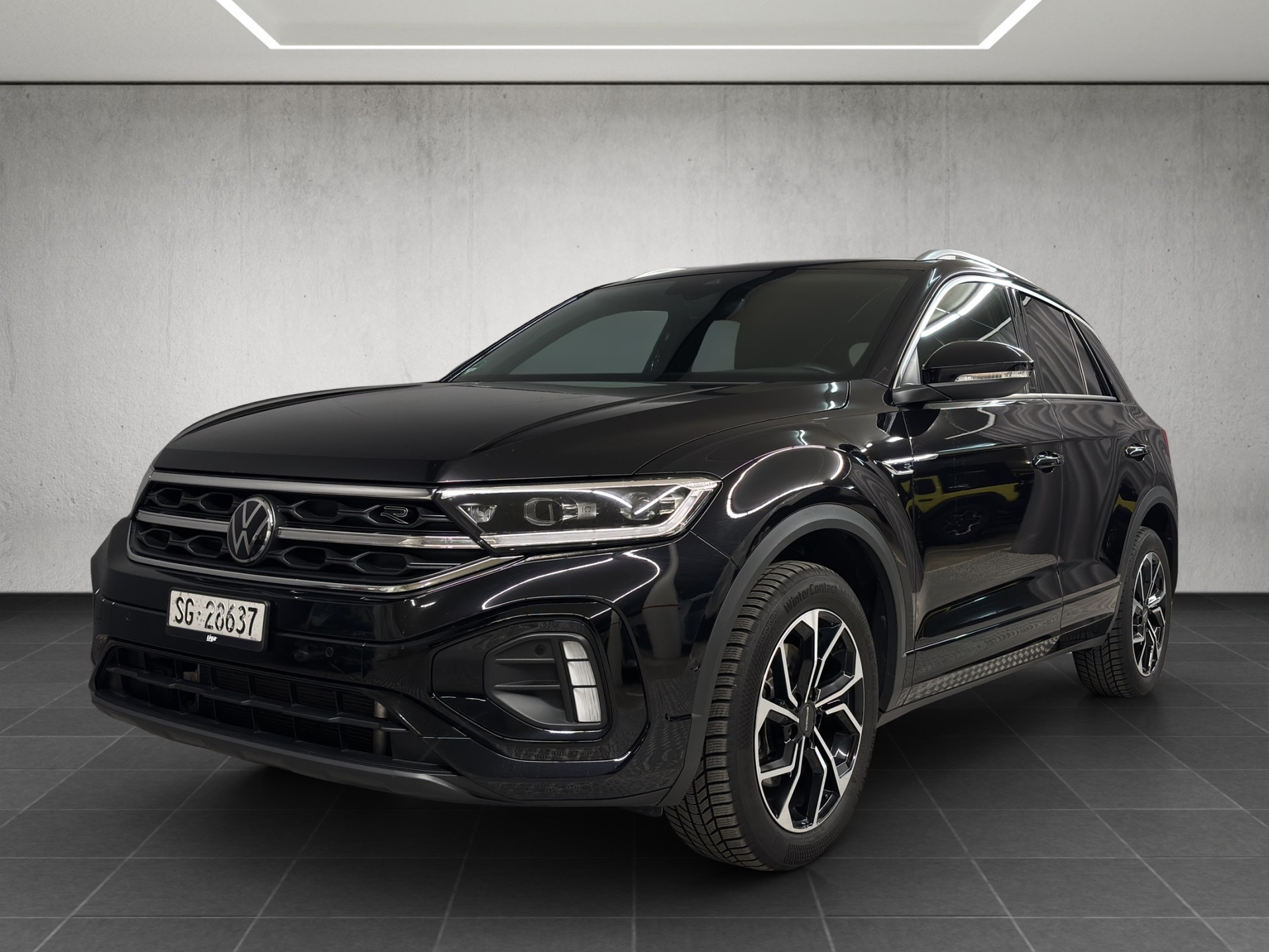 VW T-Roc 2.0 TSI R-Line DSG 4Motion-image-0