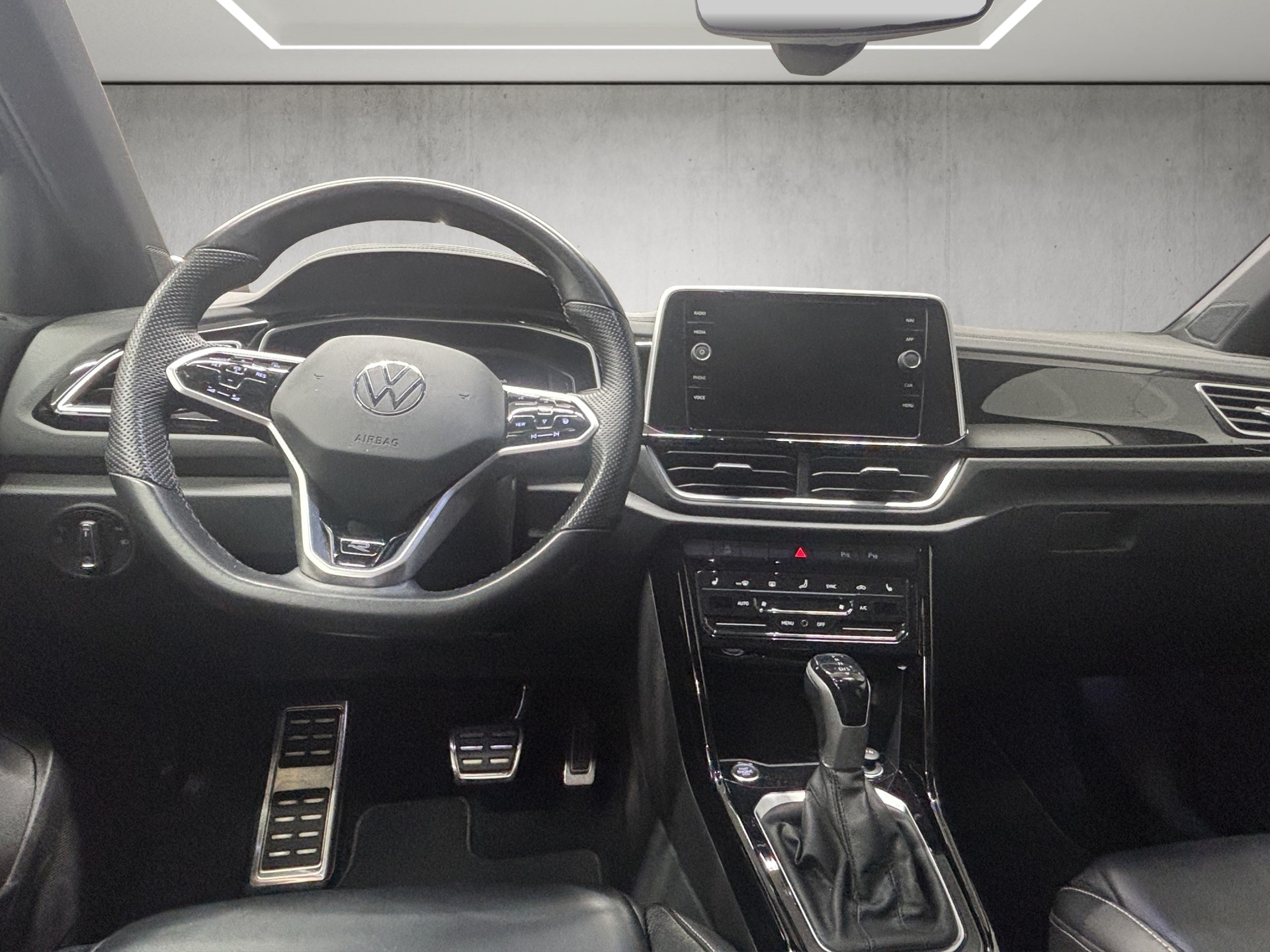 VW T-Roc 2.0 TSI R-Line DSG 4Motion-image-7