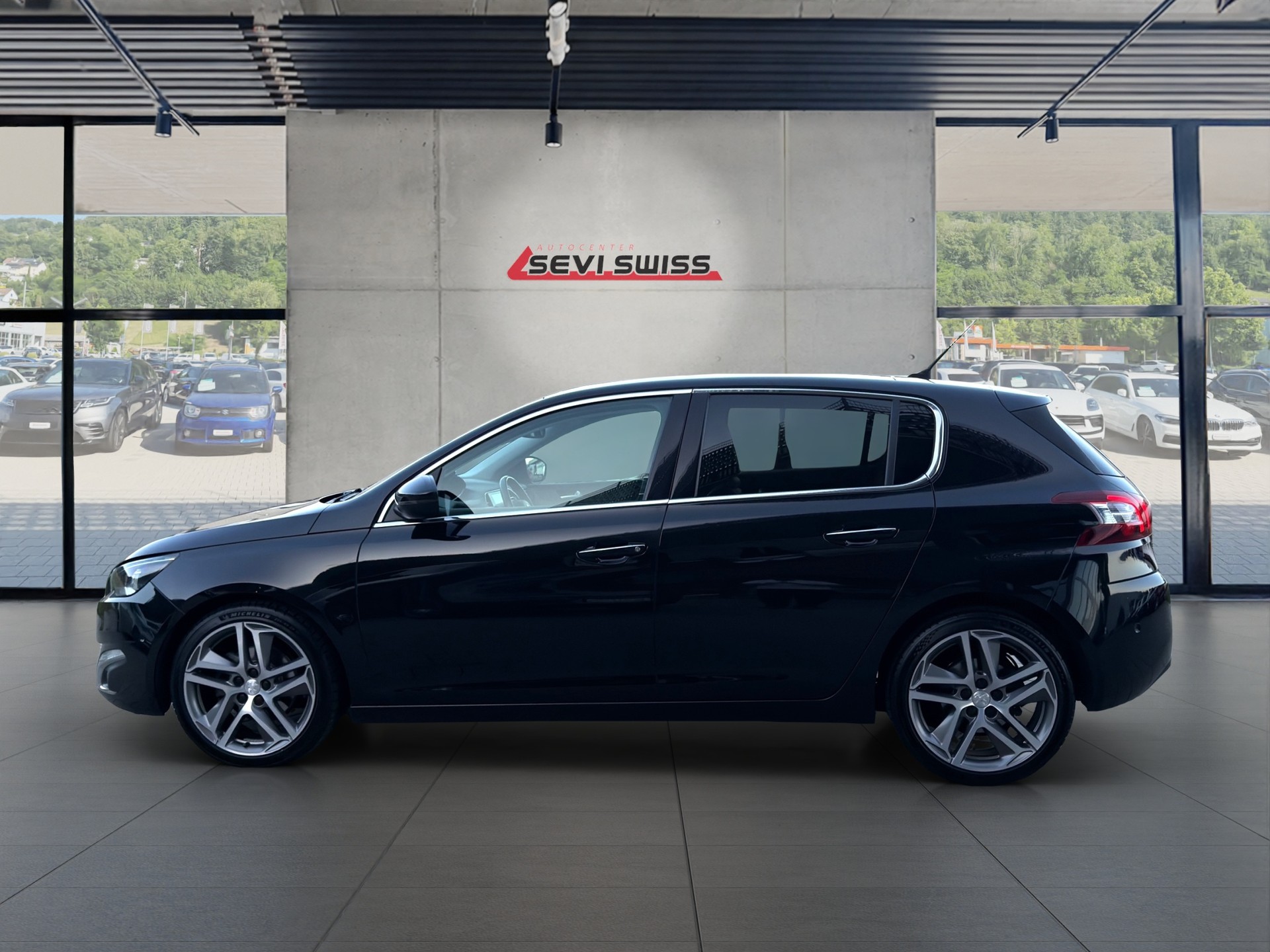 PEUGEOT 308 1.2 THP Féline Automatic-image-4