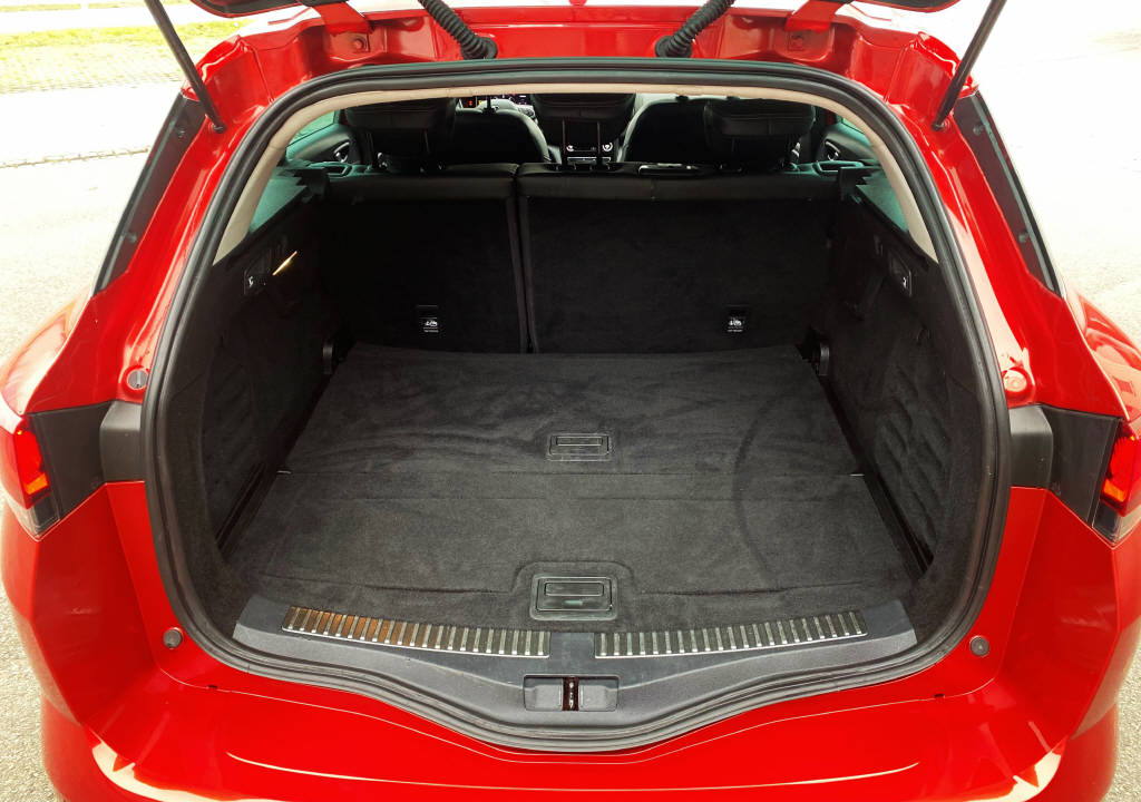 RENAULT Mégane Grandtour 1.5 Blue dCi GT EDC Sports-Line - New Model 2021-image-14
