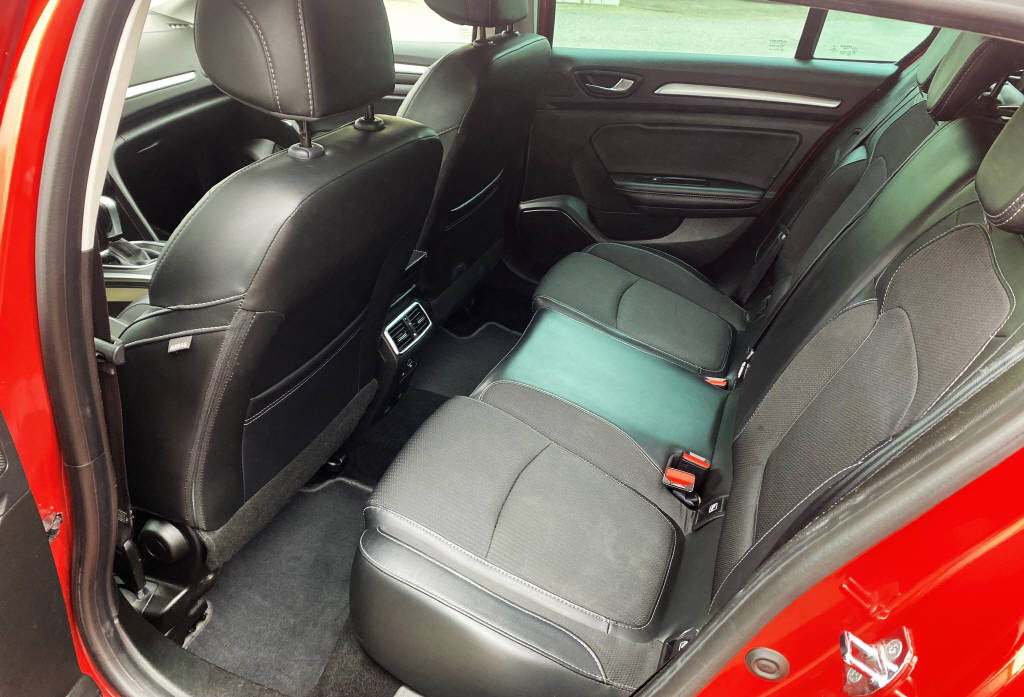 RENAULT Mégane Grandtour 1.5 Blue dCi GT EDC Sports-Line - New Model 2021-image-11
