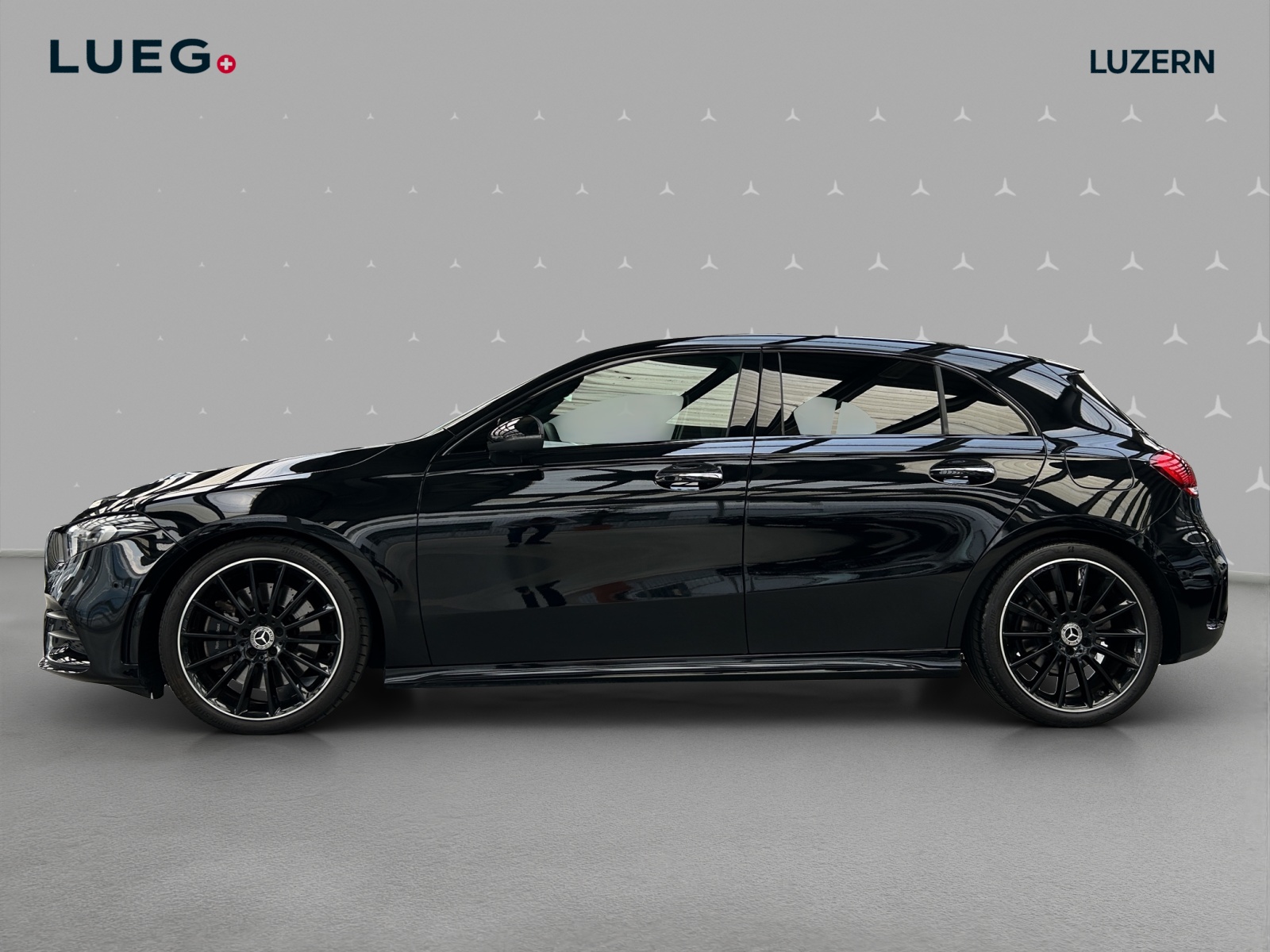 MERCEDES-BENZ A 250 4Matic AMG Line 4Matic 7G-DCT-image-1