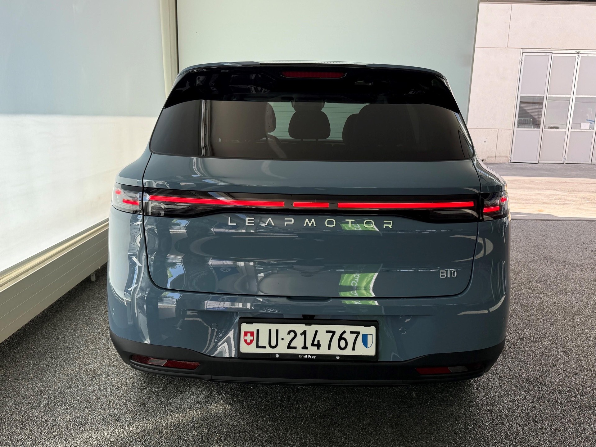 LEAPMOTOR B10 1.5 Hybrid EV-image-5