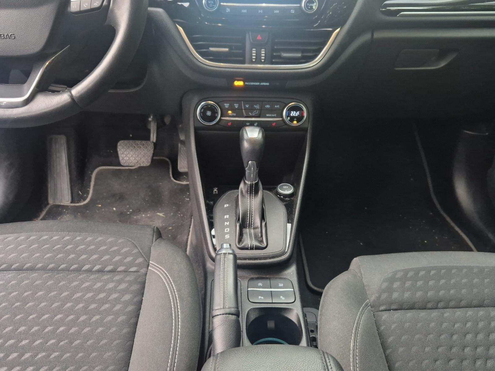FORD Fiesta 1.0 EcoB Titanium-image-12