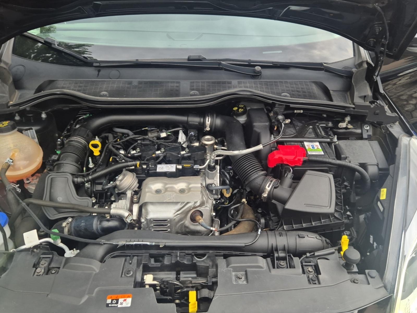 FORD Fiesta 1.0 EcoB Titanium-image-14
