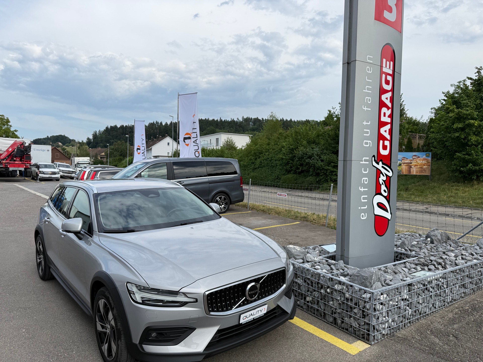 VOLVO V60 Cross Country B4 Mild Hybrid Plus AWD Geartronic-image-0
