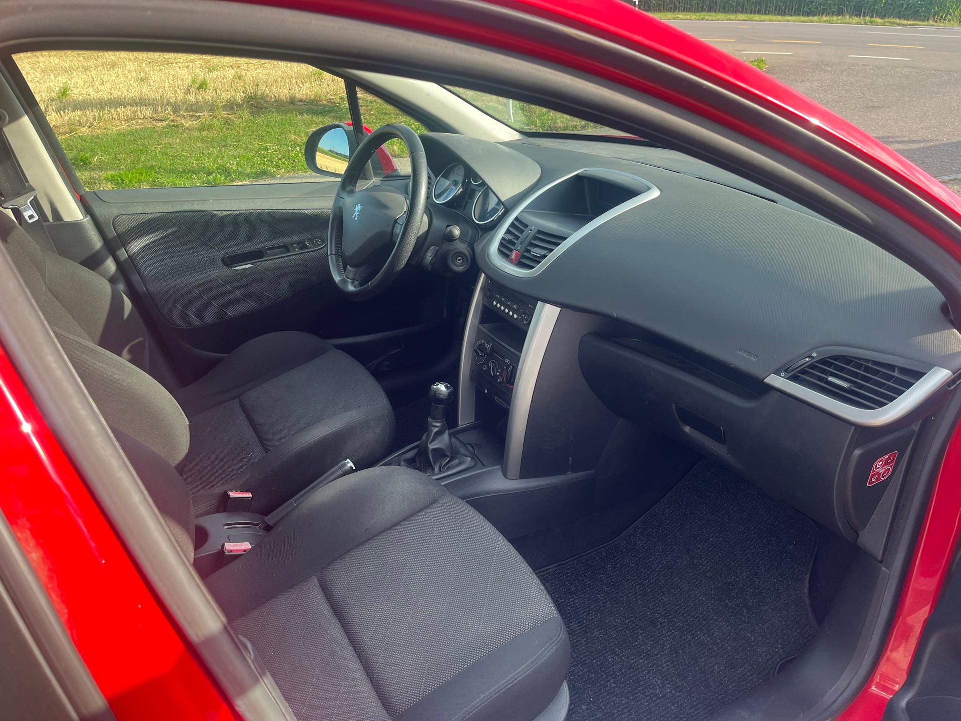 PEUGEOT 207 SW 1.6 16V Sport-image-8