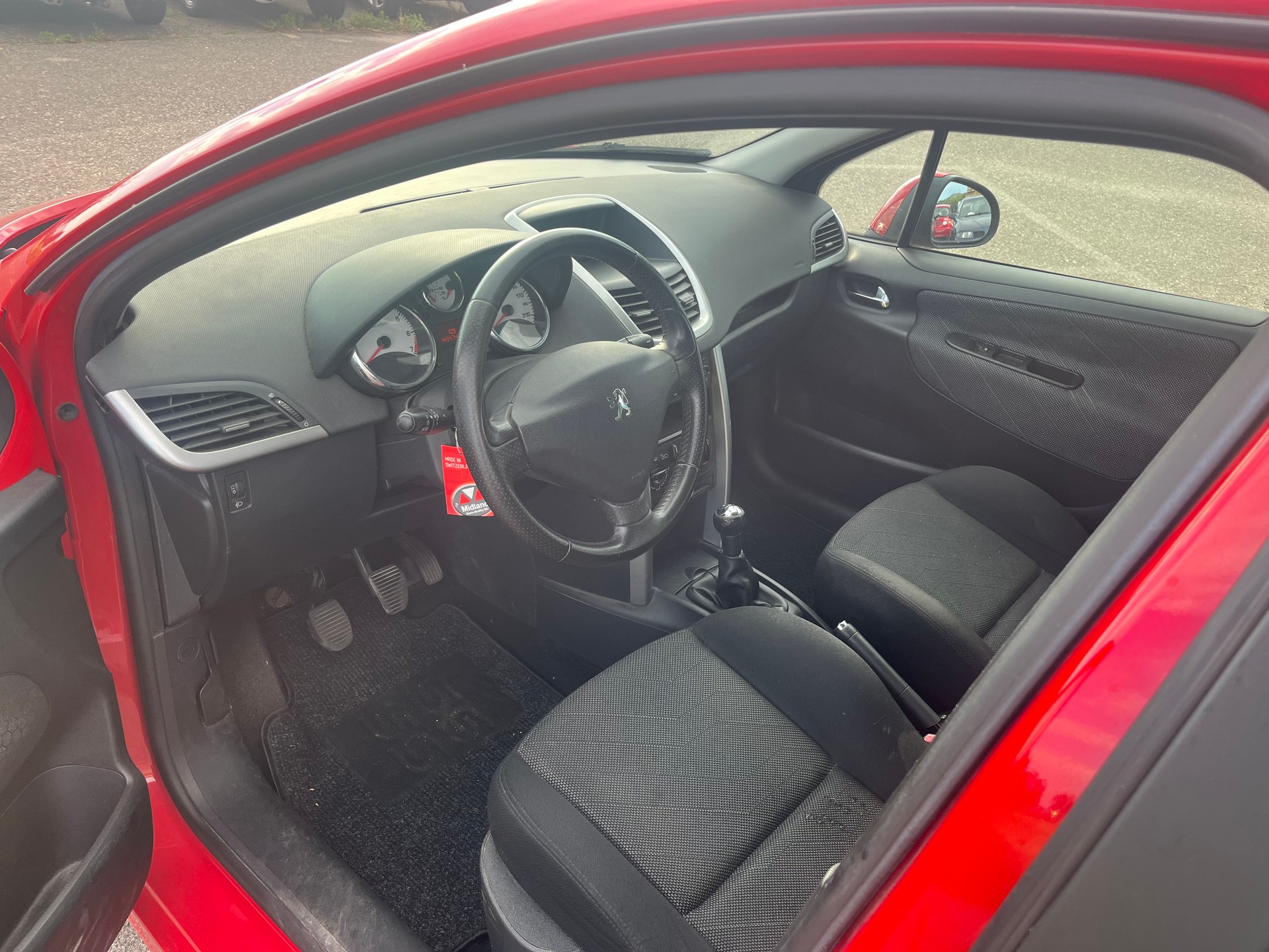 PEUGEOT 207 SW 1.6 16V Sport-image-9