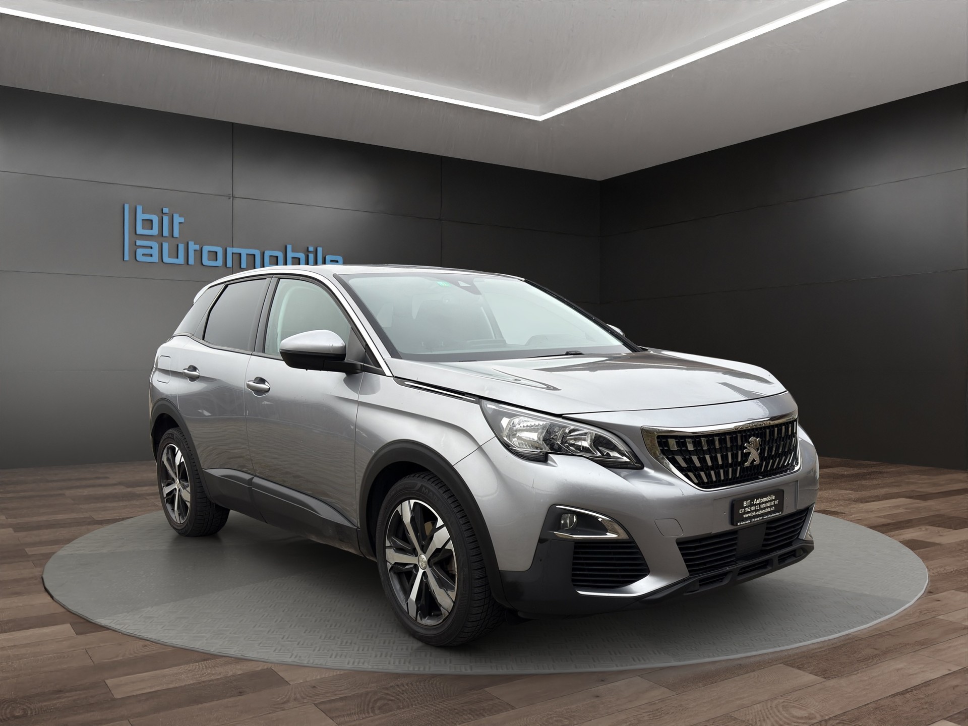 PEUGEOT 3008 1.2 PureTech Allure EAT-image-9