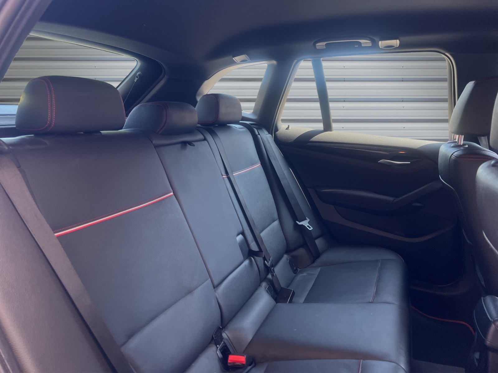 BMW X1 xDrive 28i Sport Line Steptronic-image-12